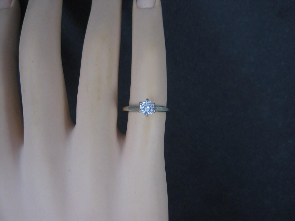 Women's Vintage 18K .33 Carat Diamond Engagement Ring Size 4 For Sale