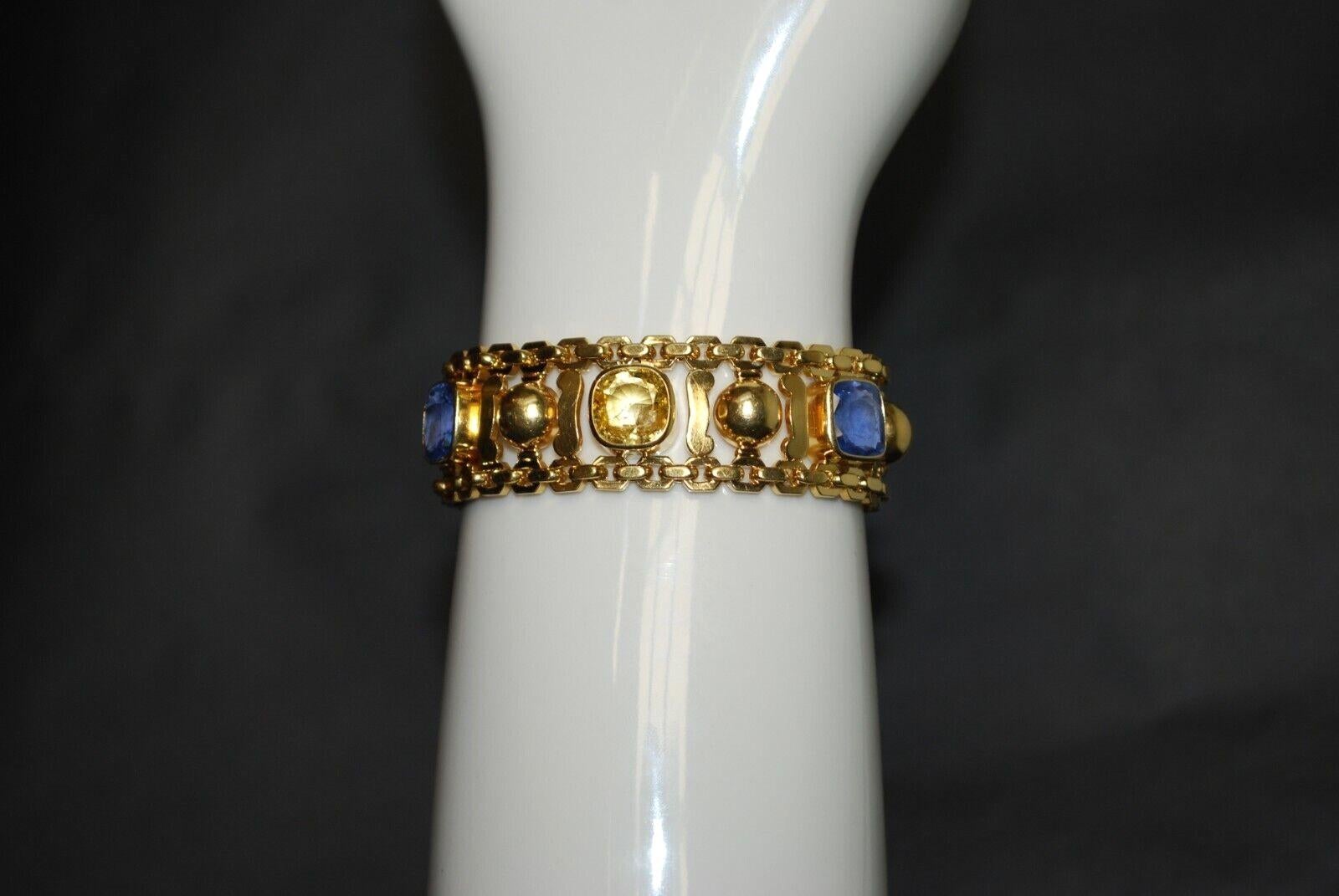 Vintage 18k 750 Solid Yellow Gold Natural Blue & Yellow Sapphire Bracelet Signed For Sale 3