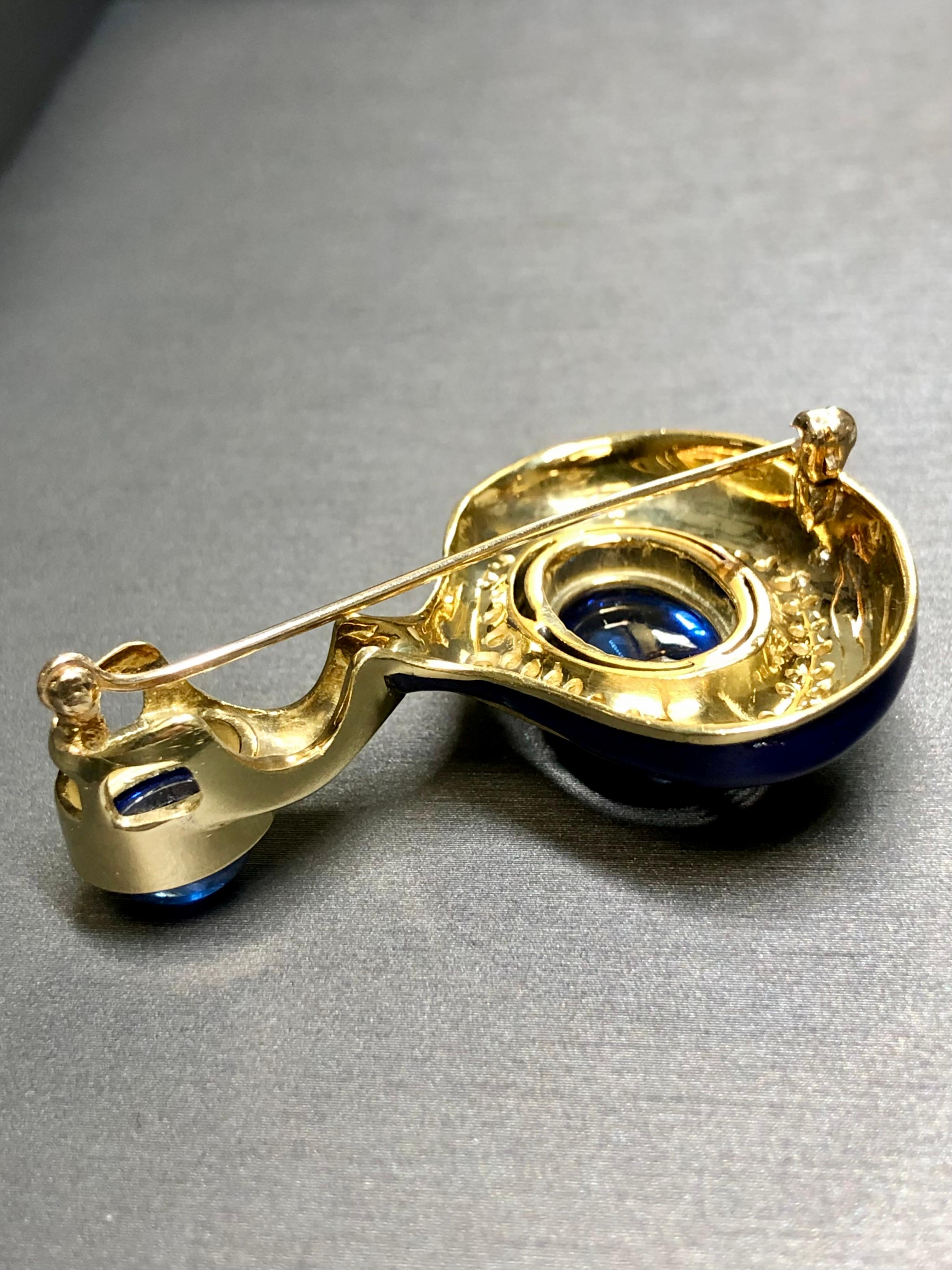 Vintage 18K Cabochon Ceylon Sapphire Diamond Enamel Brooch Pendant 11.85cttw GIA 7