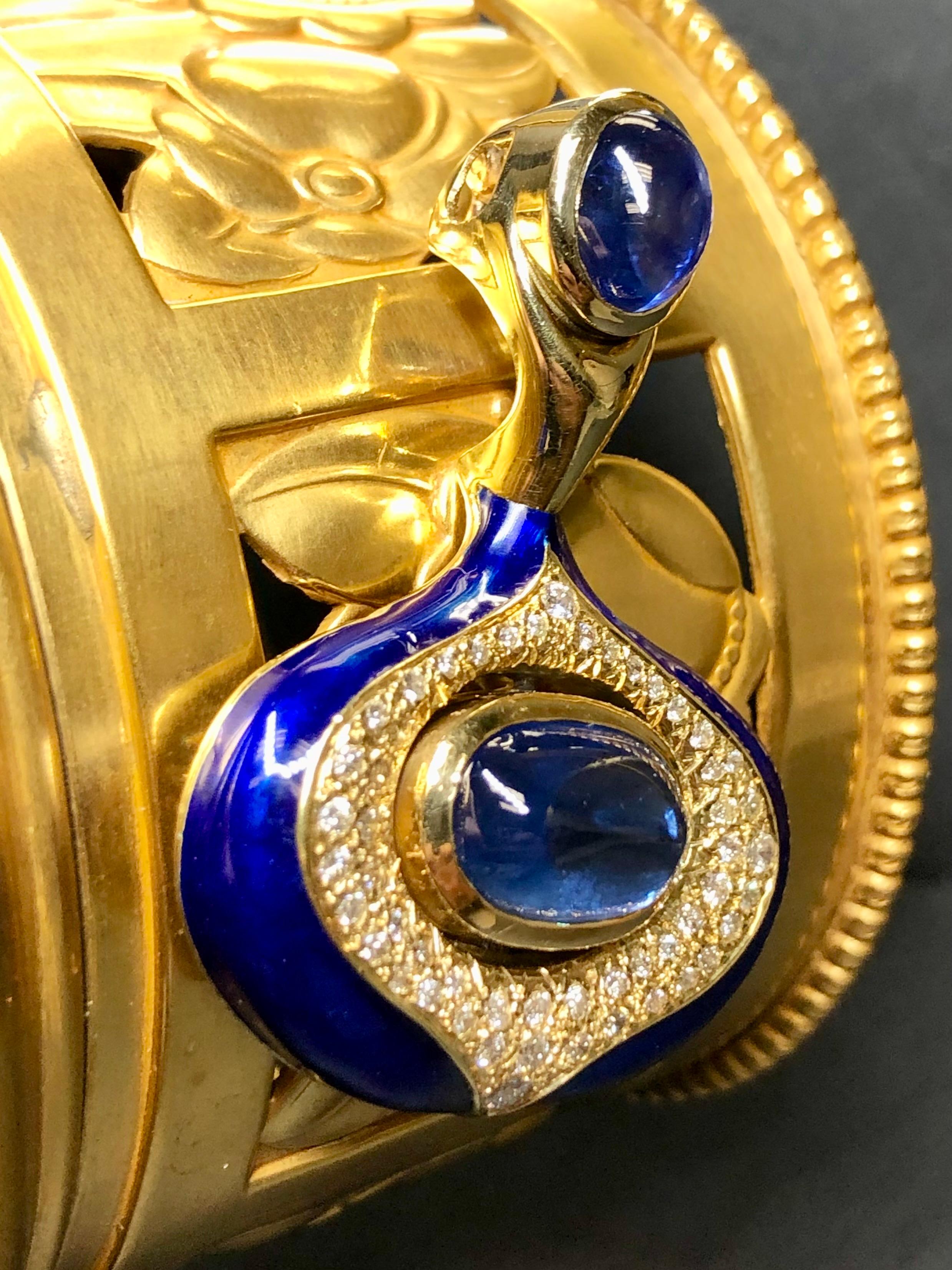Vintage 18K Cabochon Ceylon Sapphire Diamond Enamel Brooch Pendant 11.85cttw GIA For Sale 2