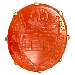 Vintage 18K Carnelian Crest Intaglio Seal Ring