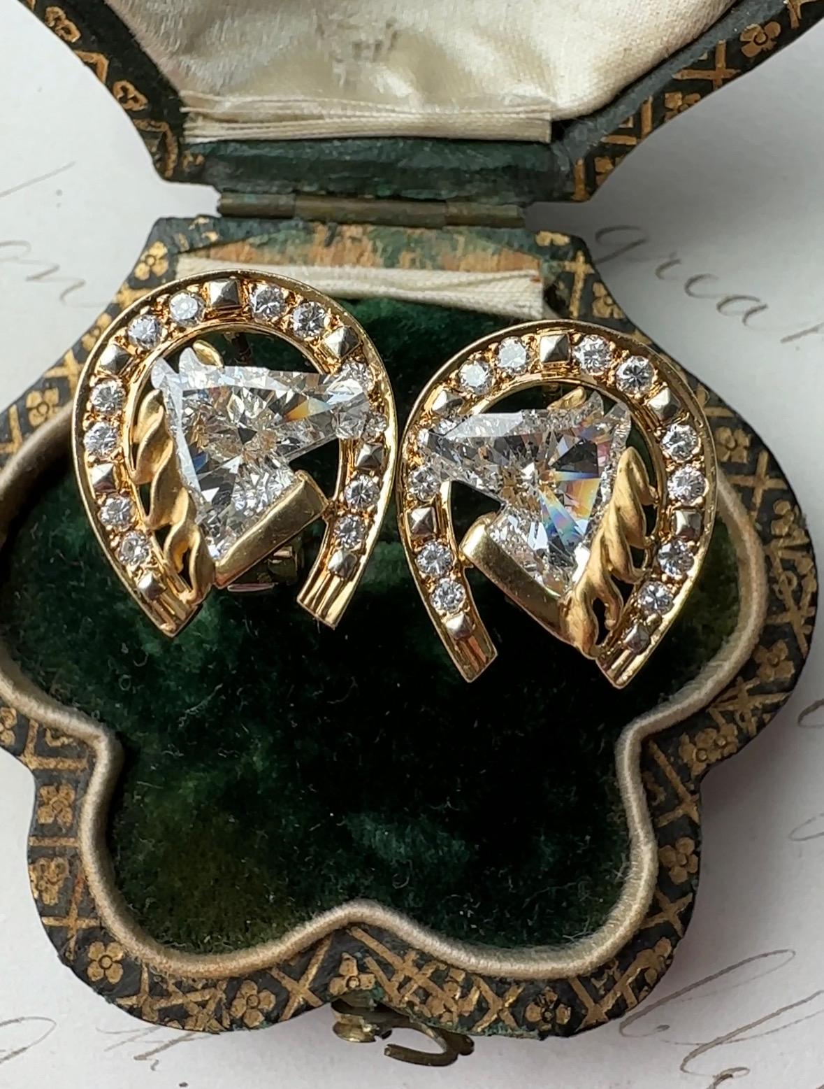 Brilliant Cut Vintage 18K Carrera y Carrera Diamond Horse Earrings For Sale