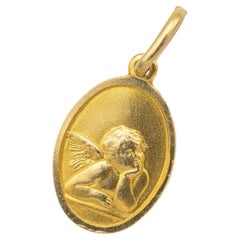 Retro 18k cherub charm pendant - Angel medallion - solid yellow gold