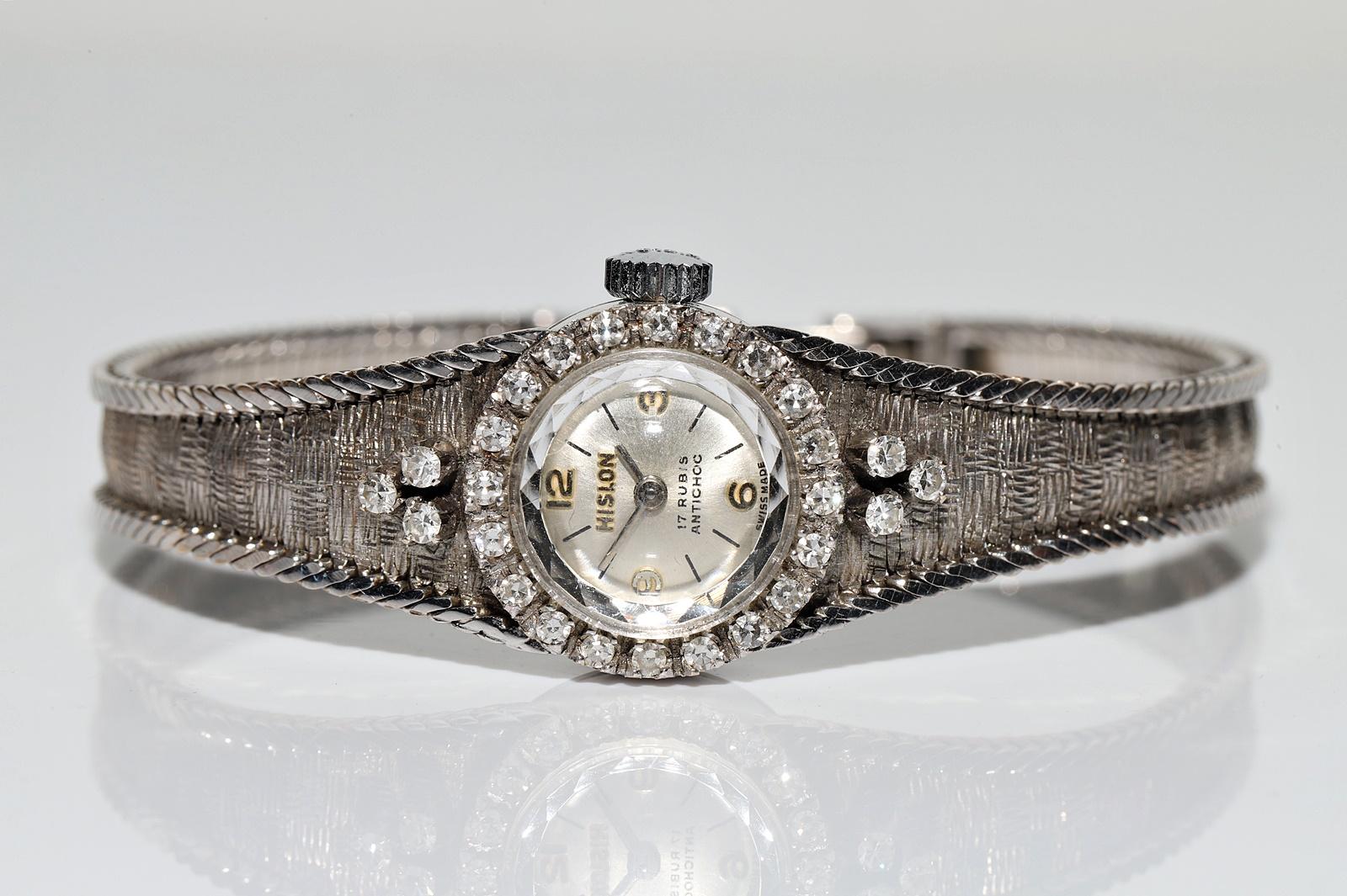 Vintage 18k Circa 1970s HISLON Brand Natural Diamond Decorated Wrist Watches In Good Condition For Sale In Fatih/İstanbul, 34