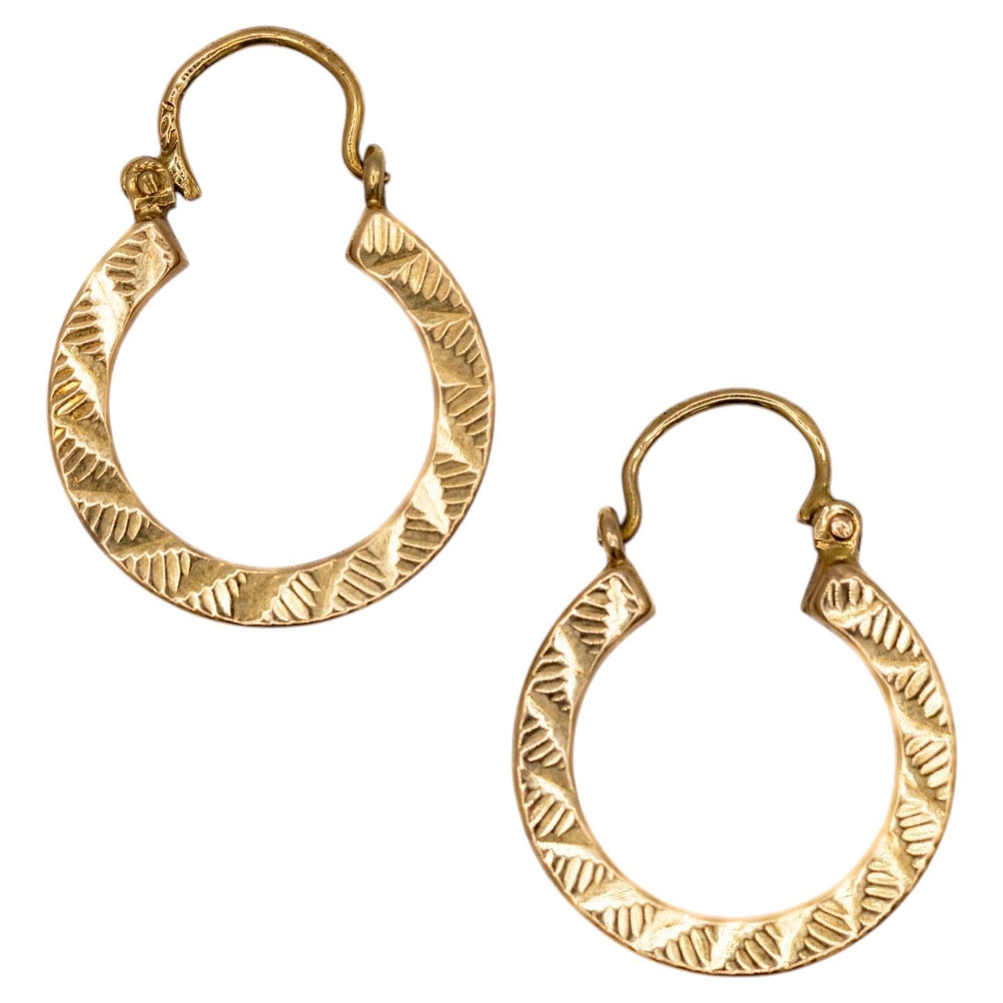 Vintage 18K Creoles - 18 karat solid yellow gold faceted hoop earrings