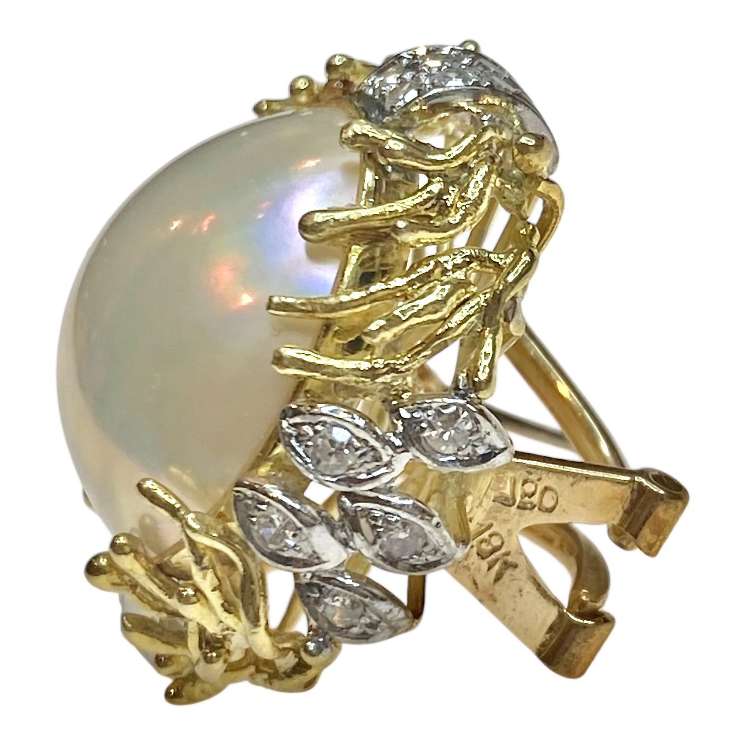 Vintage 18K kultivierte Mabe Perle & Diamant-Ohrringe im Zustand „Gut“ im Angebot in Henderson, NV