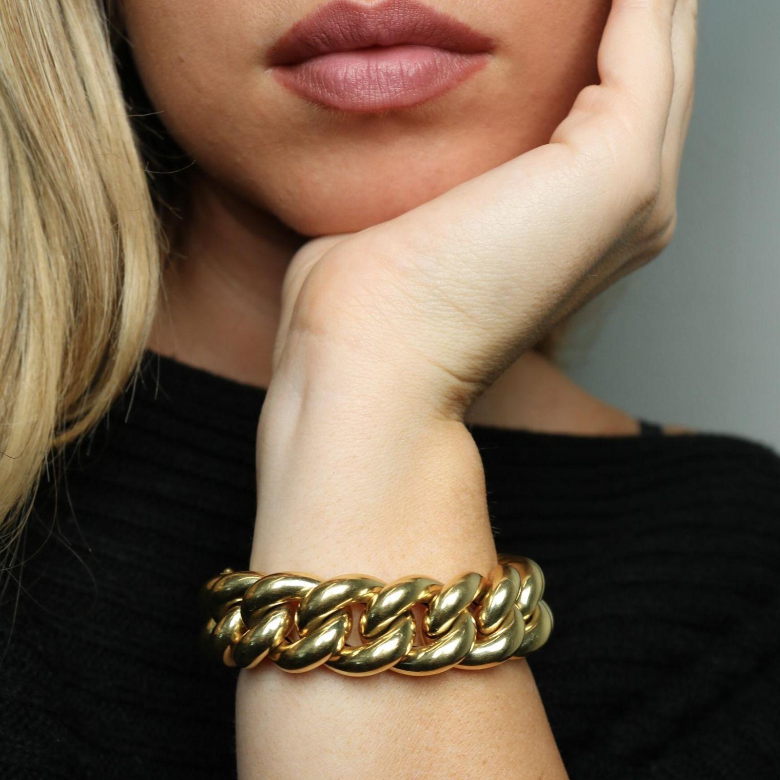 Vintage 18K Curb Link Chunky Bracelet Or Jaune 61 Grammes en vente 8