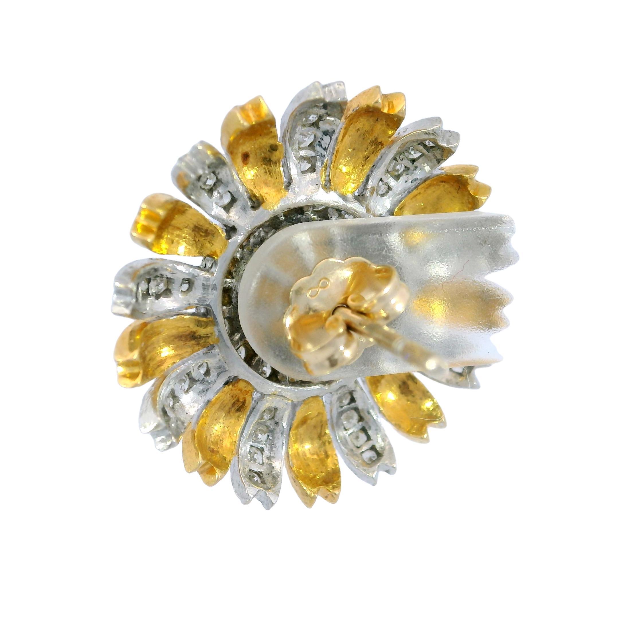 Vintage Blumen-Ohrstecker 18K Diamant und Perle Weiß- und Gelbgold im Angebot 2