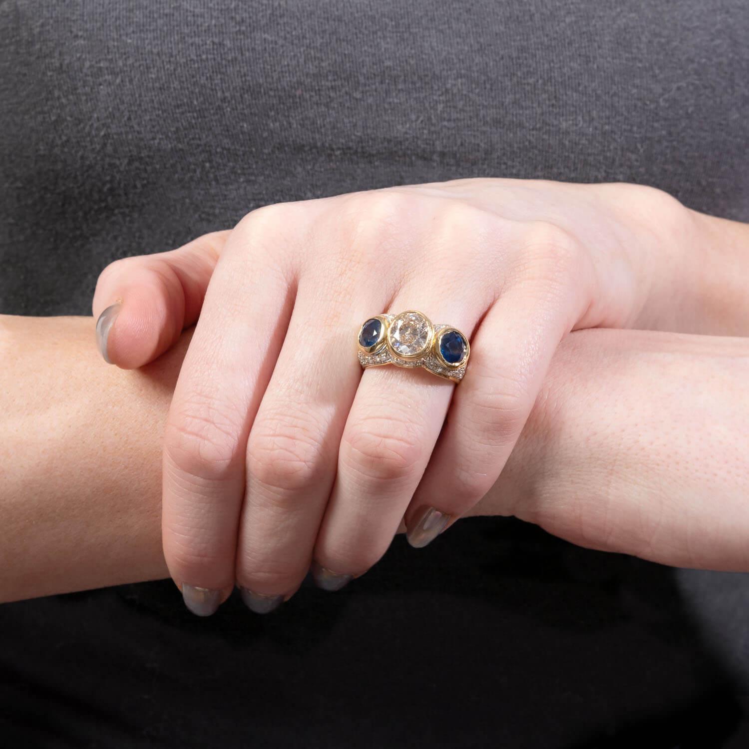 Women's Vintage 18k Diamond and Sapphire Statement Ring For Sale
