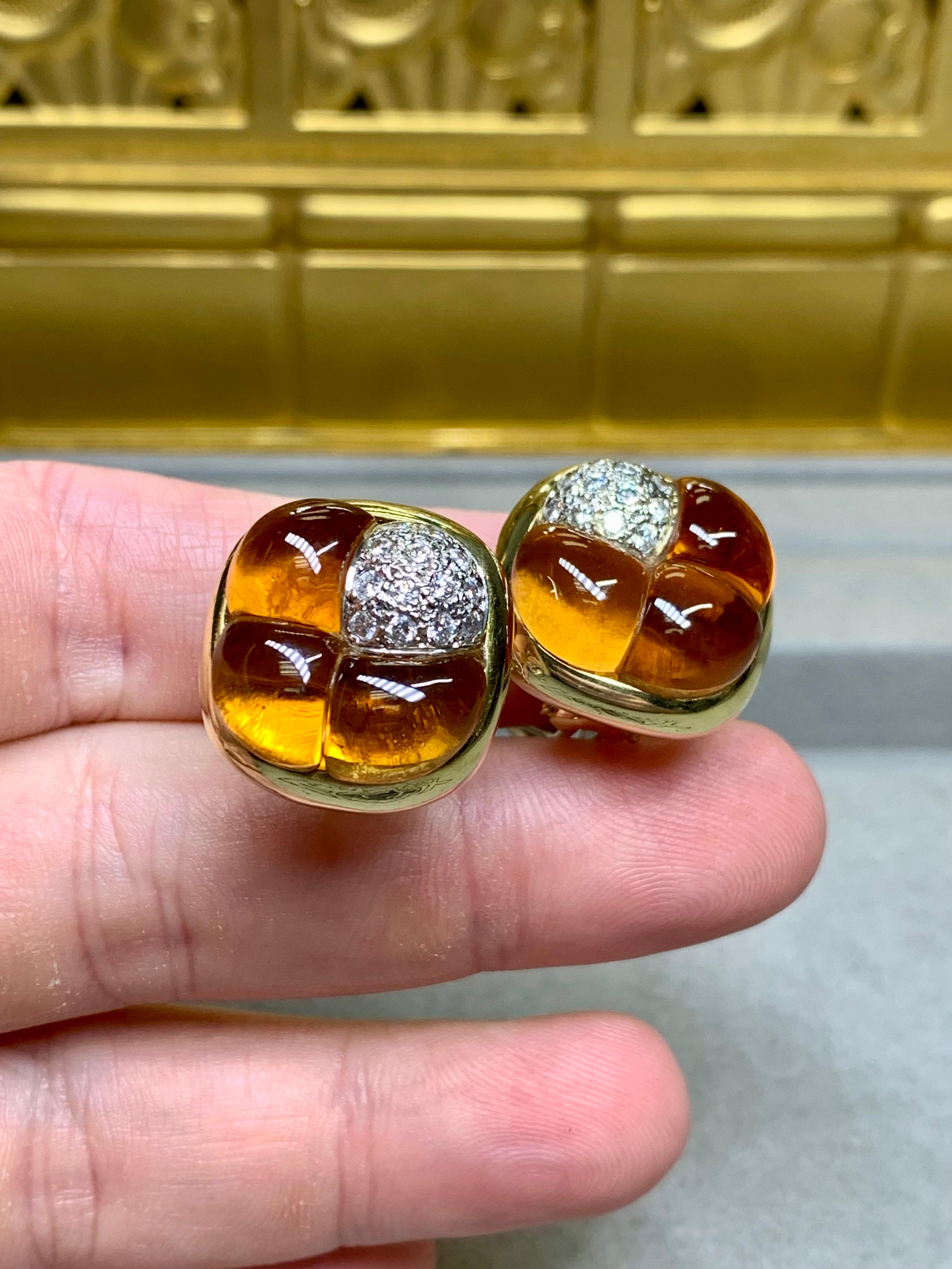 Vintage 18K Diamant Buff Top Citrin Kissenförmige Huggie-Ohrringe Omega-Rücken (Kissenschliff) im Angebot