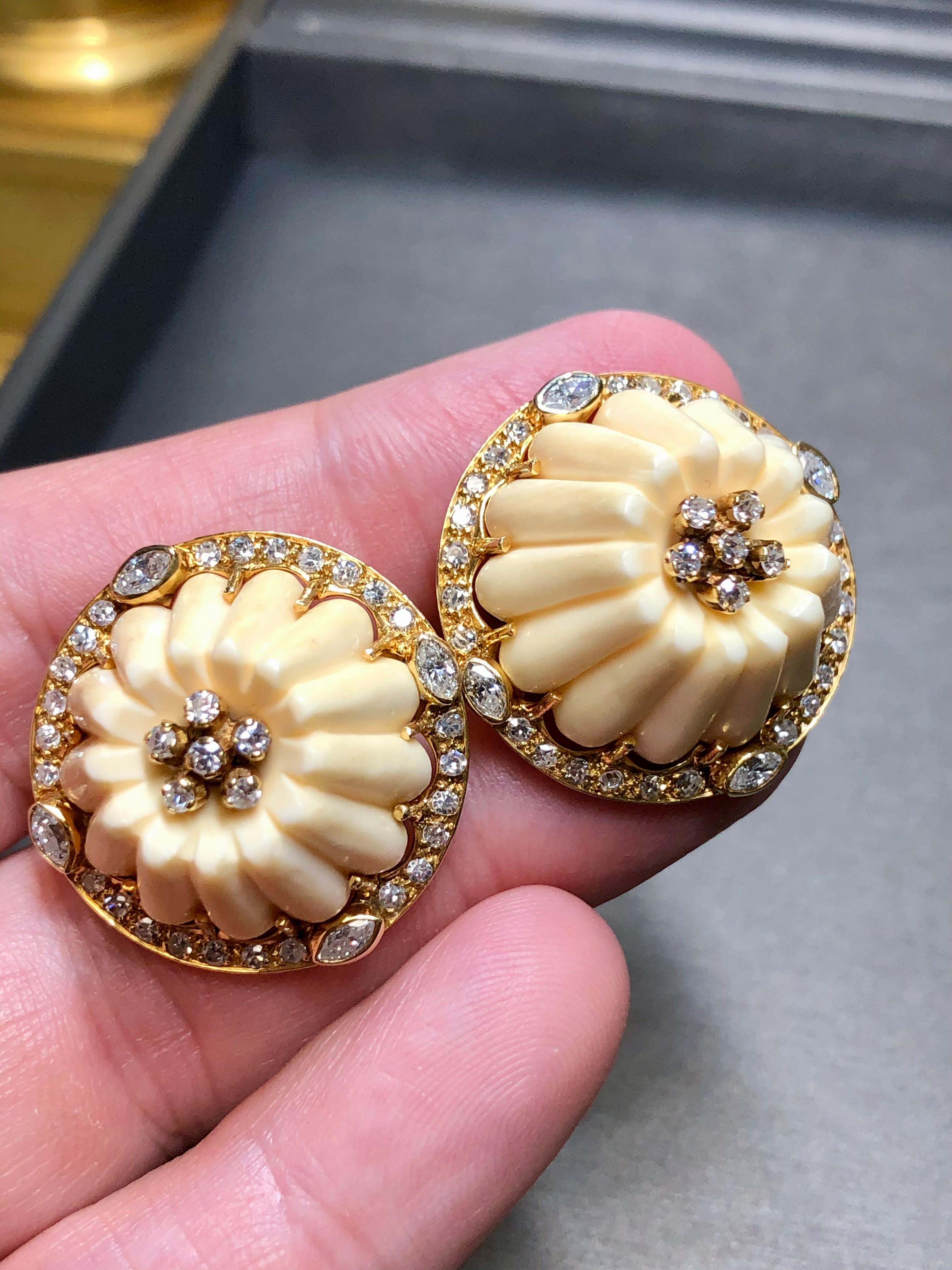 Women's or Men's Vintage 18K Diamond Carved Resin Omega Back Huggie Earrings 3.08cttw For Sale