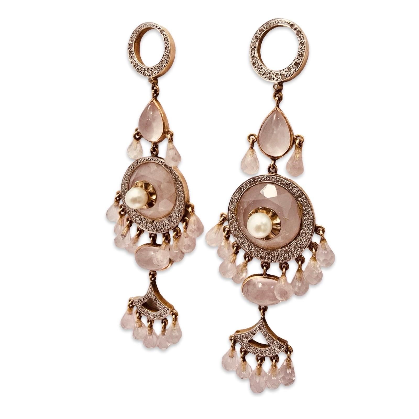 Donna Orecchini a lampadario con diamanti, perle e quarzo rosa d'epoca 18k in vendita