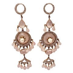 Orecchini a lampadario con diamanti, perle e quarzo rosa d
epoca 18k