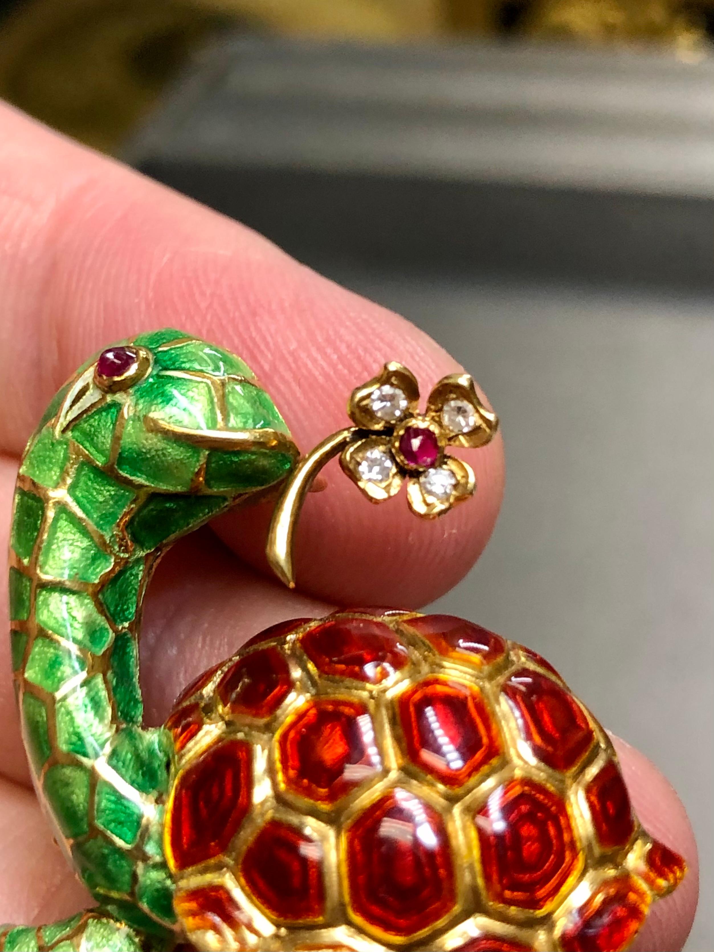 Vintage 18K Diamond Ruby Enamel En Tremblant Turtle Brooch Pin In Good Condition For Sale In Winter Springs, FL