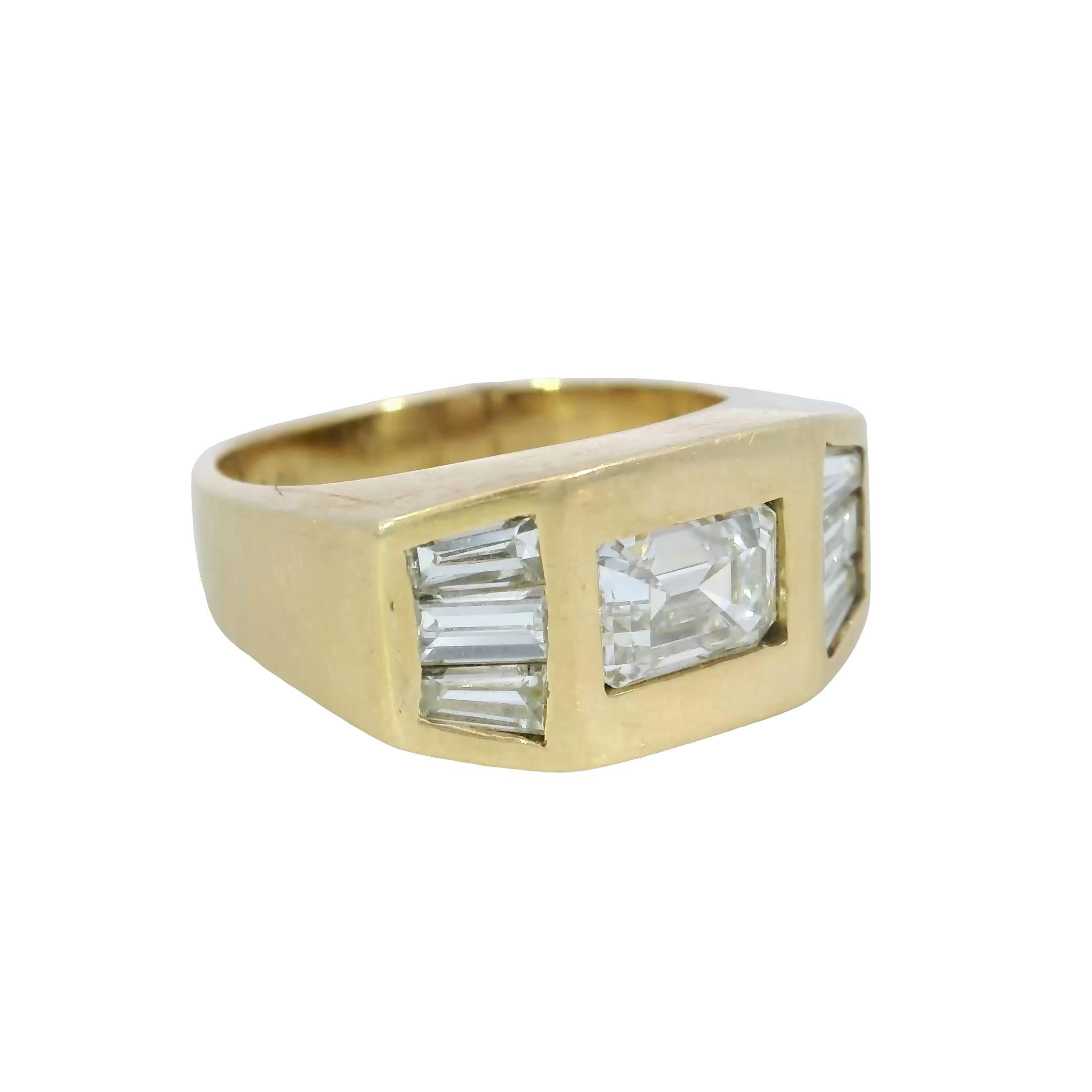 Emerald Cut Vintage 18K Emerald-Cut Diamond Baguette Ring Yellow Gold ~1.72ctw Size 6 For Sale