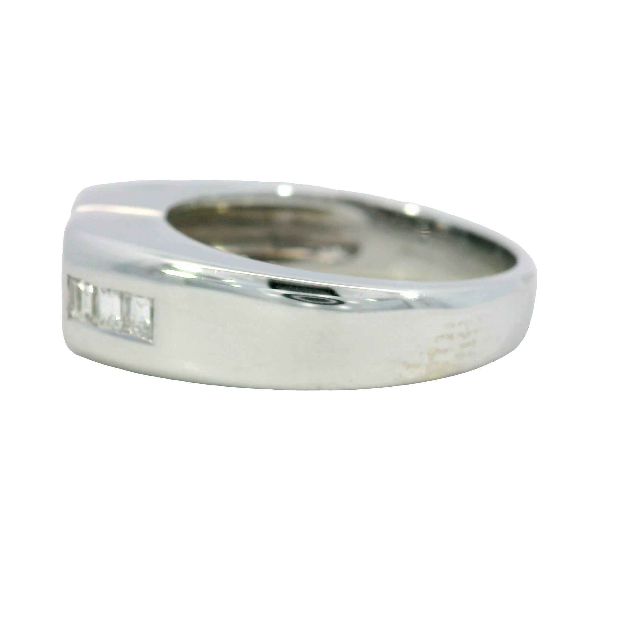 Anello vintage in oro bianco italiano con diamante taglio smeraldo 18 carati, misura 7 in vendita 6