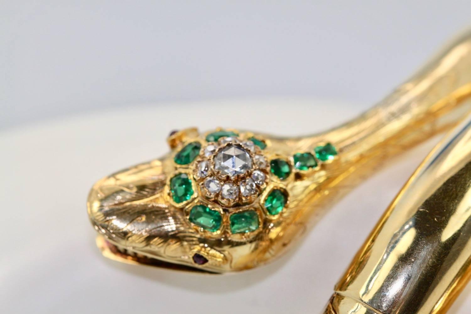 Artisan Vintage 18 Karat Emerald Diamond Head Triple Wrap Snake Serpent Bracelet