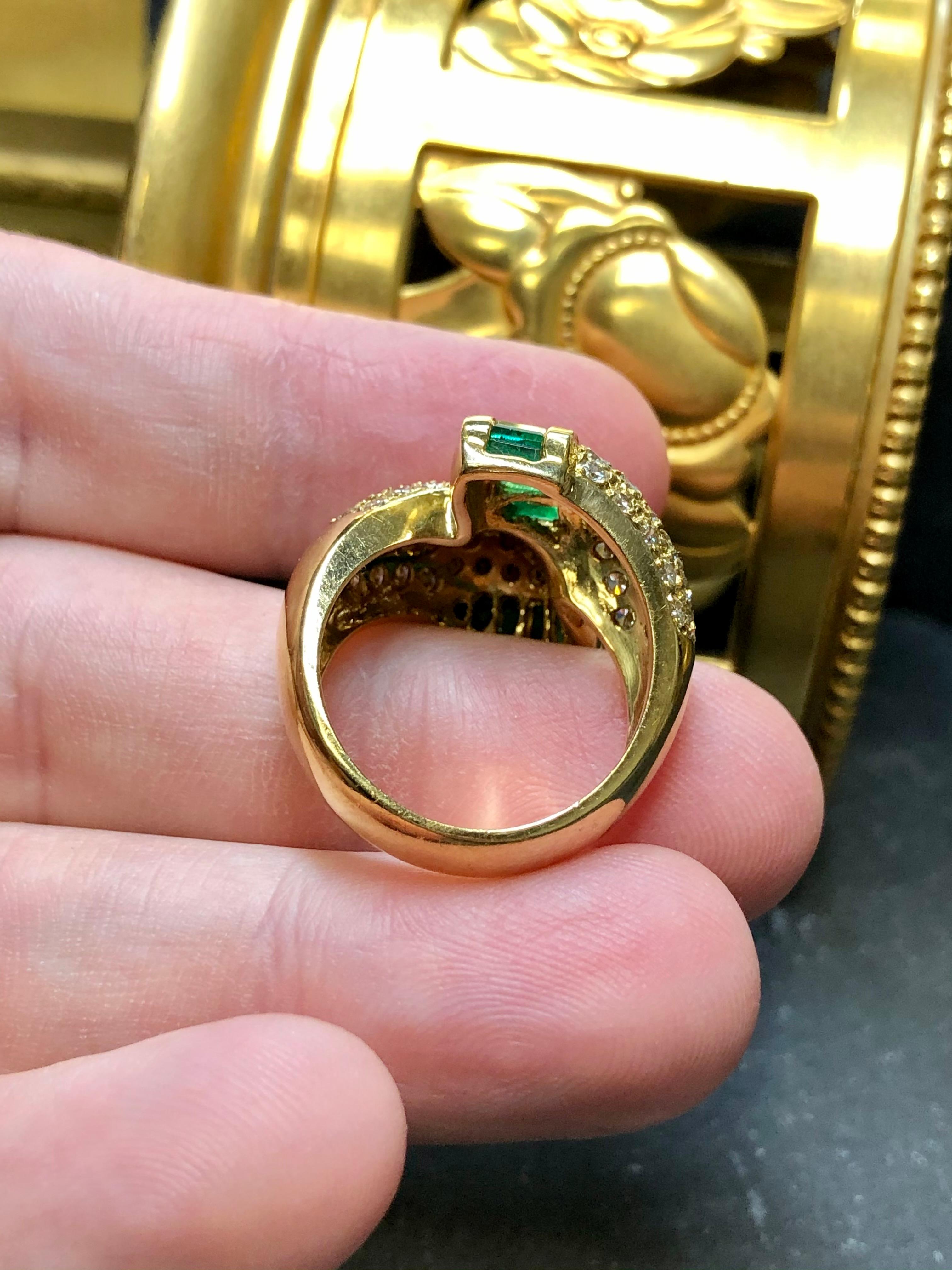 Vintage 18K Emerald Pave Diamond Bypass Large Cocktail Ring 4.30cttw Sz 7.75 For Sale 2
