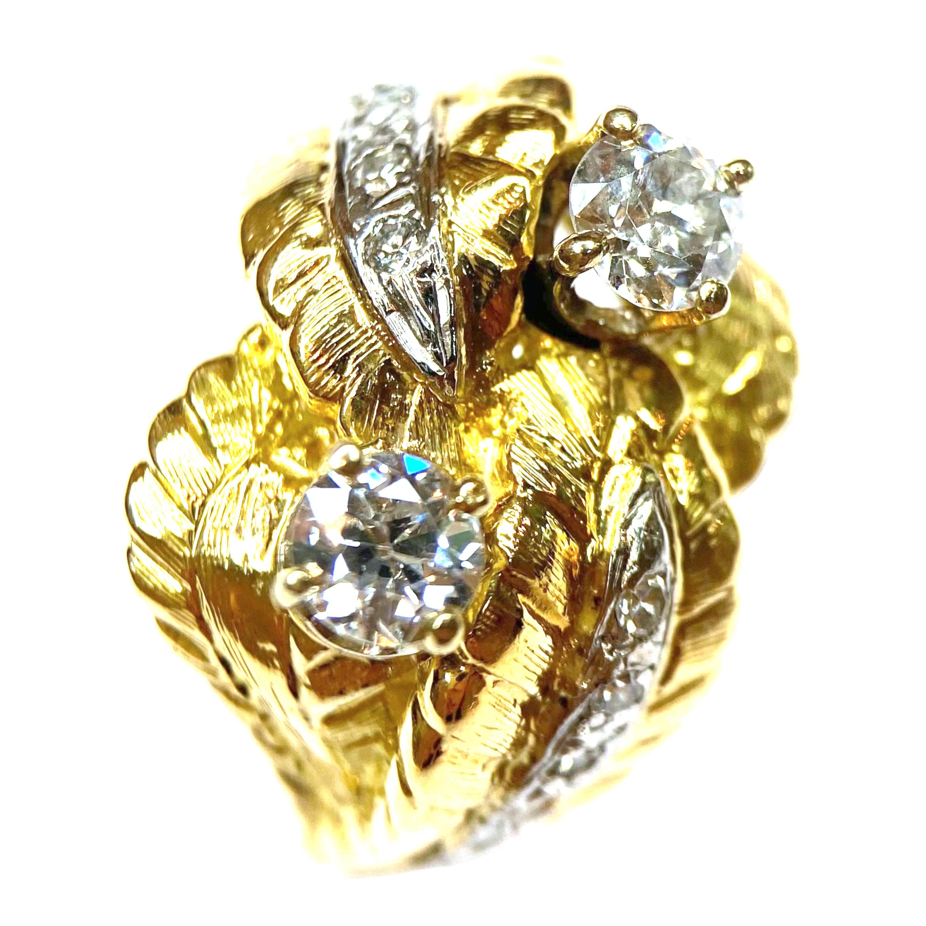 Anillo de diamantes cruzados con diseño foliado vintage de 18 quilates en Bueno estado para la venta en Henderson, NV