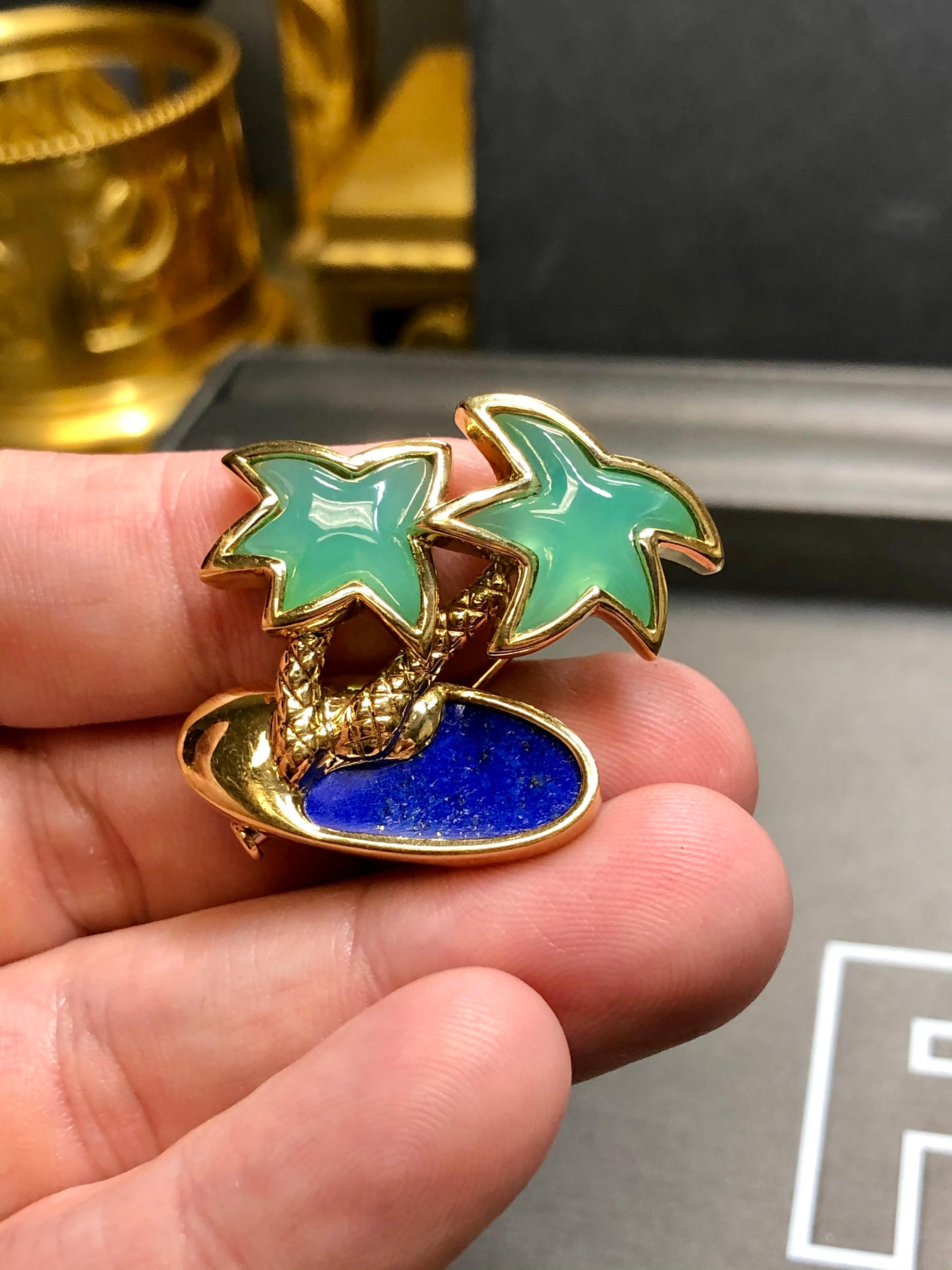 Vintage 18K Fred Paris Chrysoprase Chalcedony Lapis Palm Tree Pin Brooch For Sale 3