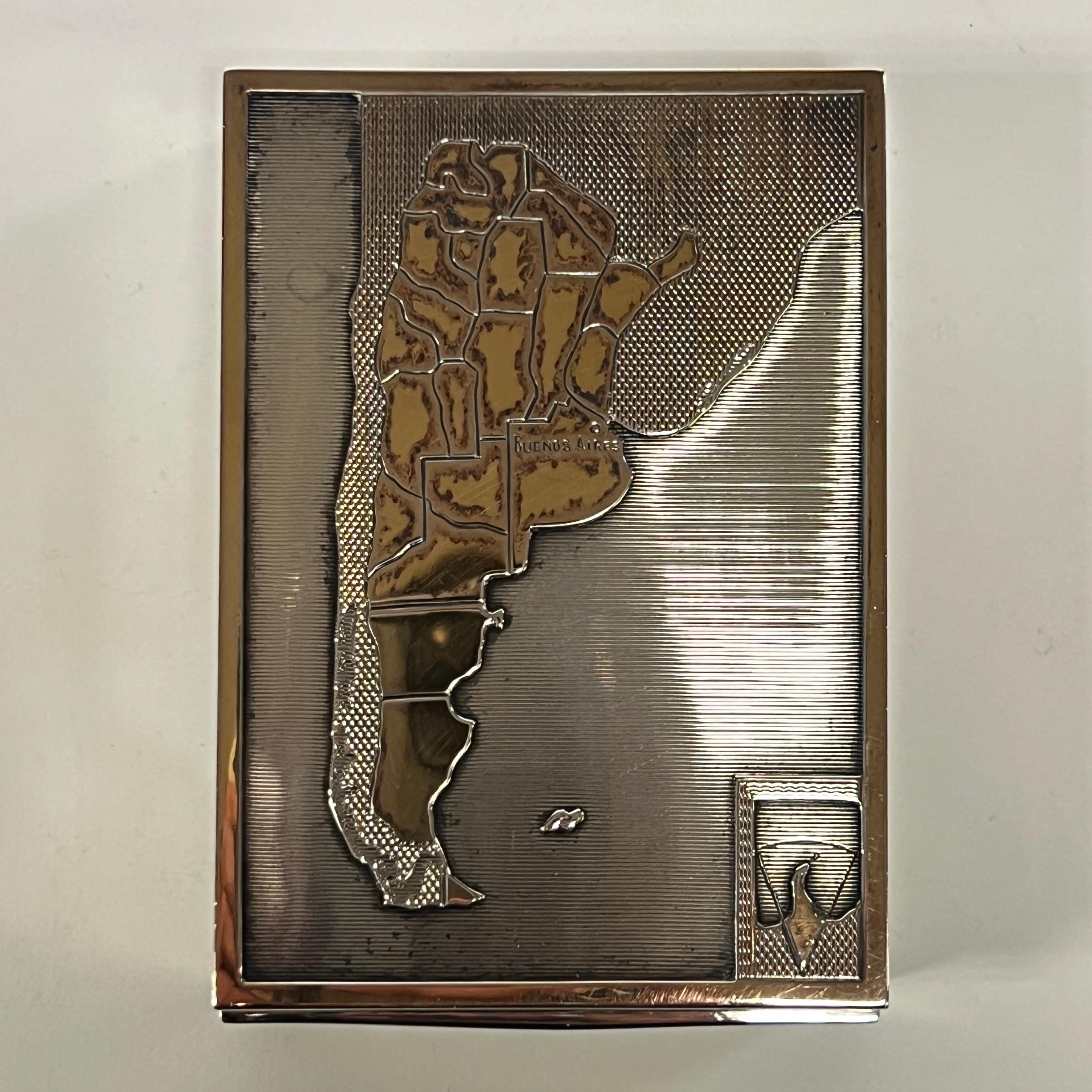 Portasigarette d'epoca in argento sterling dorato a 18 carati dall'Argentina in vendita 1