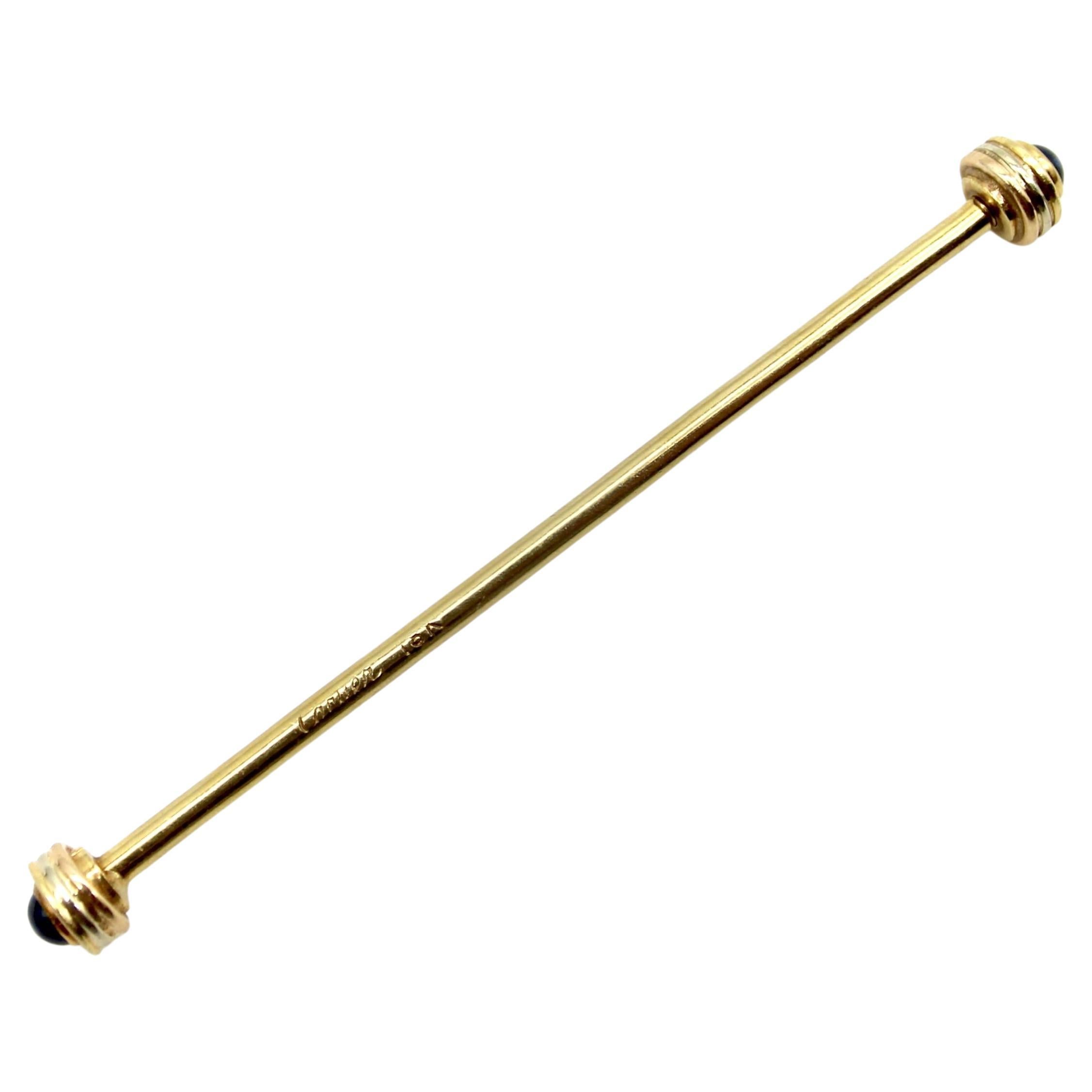 Alfiler de cuello de camisa Vintage 18K Gołd Cartier con cabujón de zafiro en venta