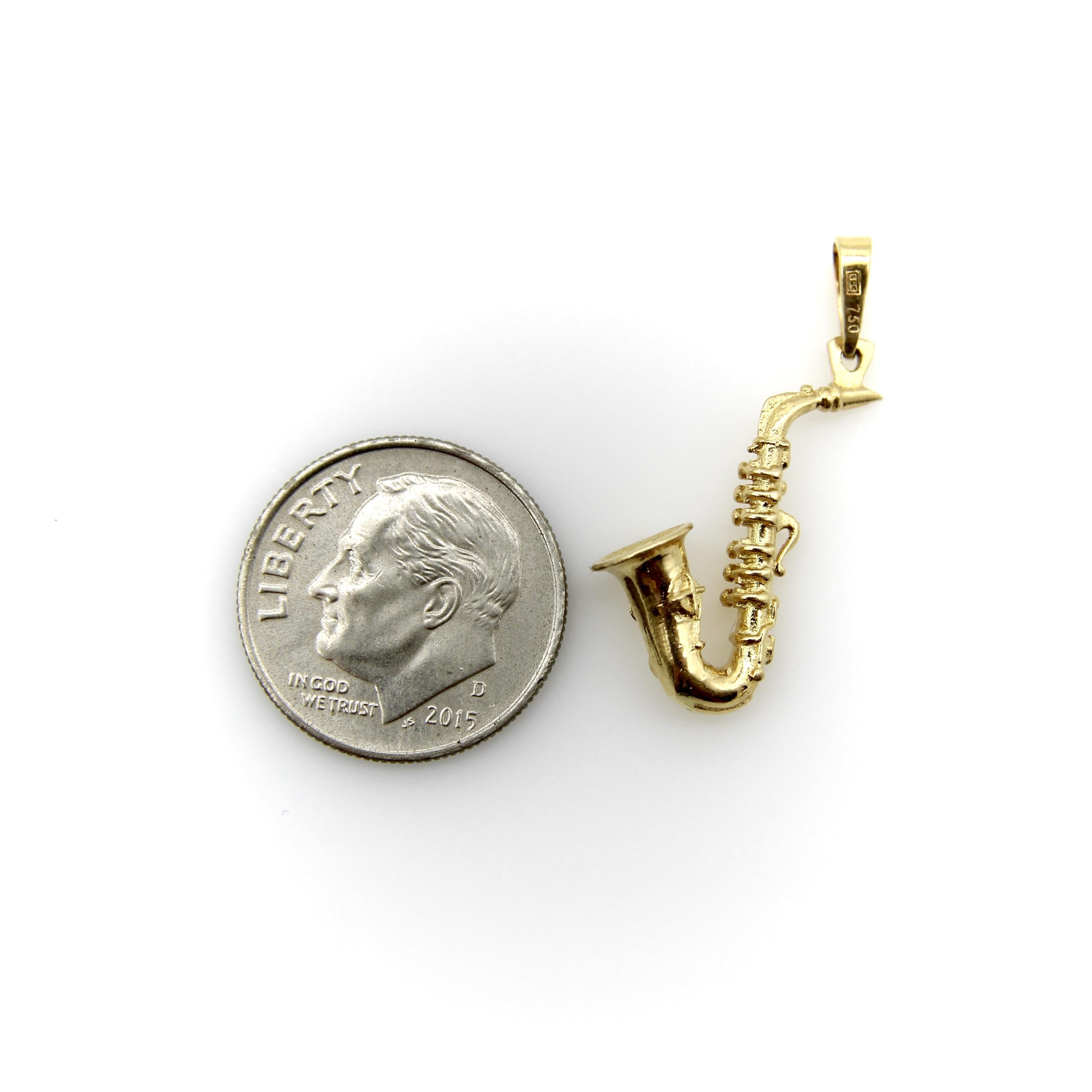 Charm a forma di sassofono d'epoca in 18K Gołd in vendita 3