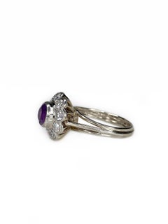 Vintage 18 Karat Gold 0.70 Carat Amethyst 0.70 Carat Diamond Cluster Ring