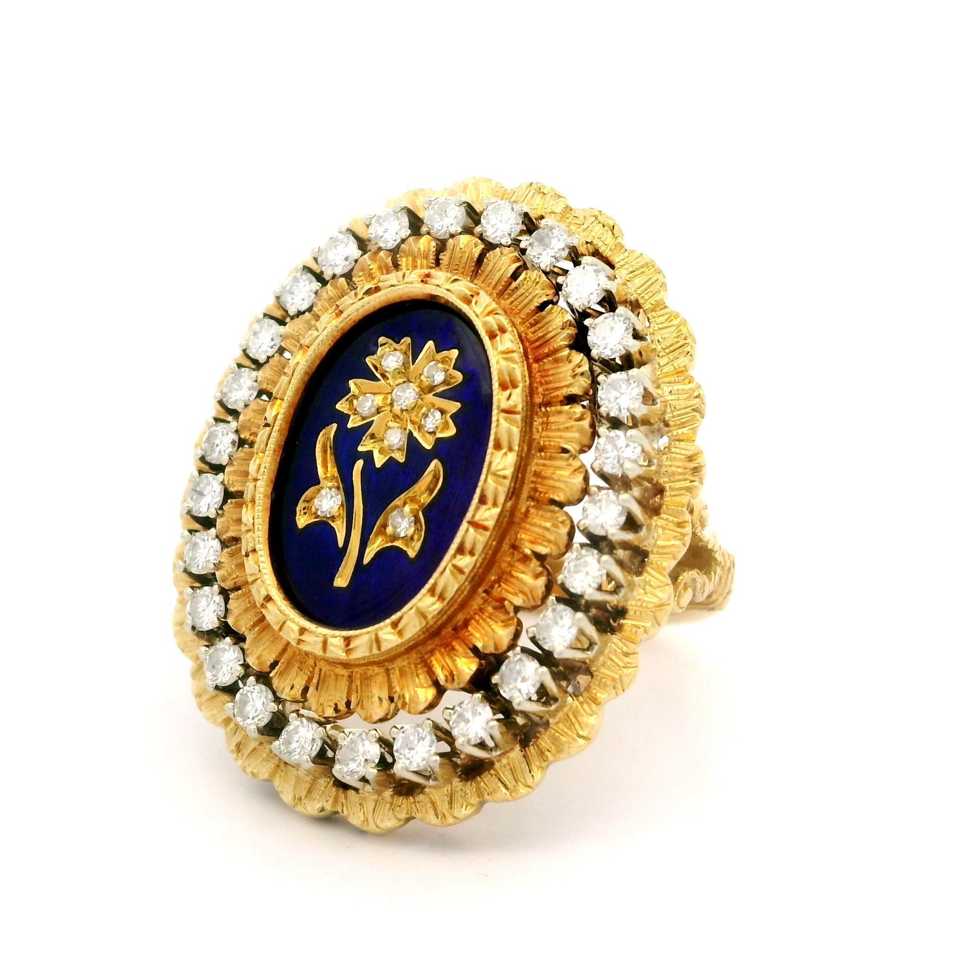 Bague plateau à fleurs texturée en or 18 carats avec émail bleu royal et diamants 0,75 carat en vente 3
