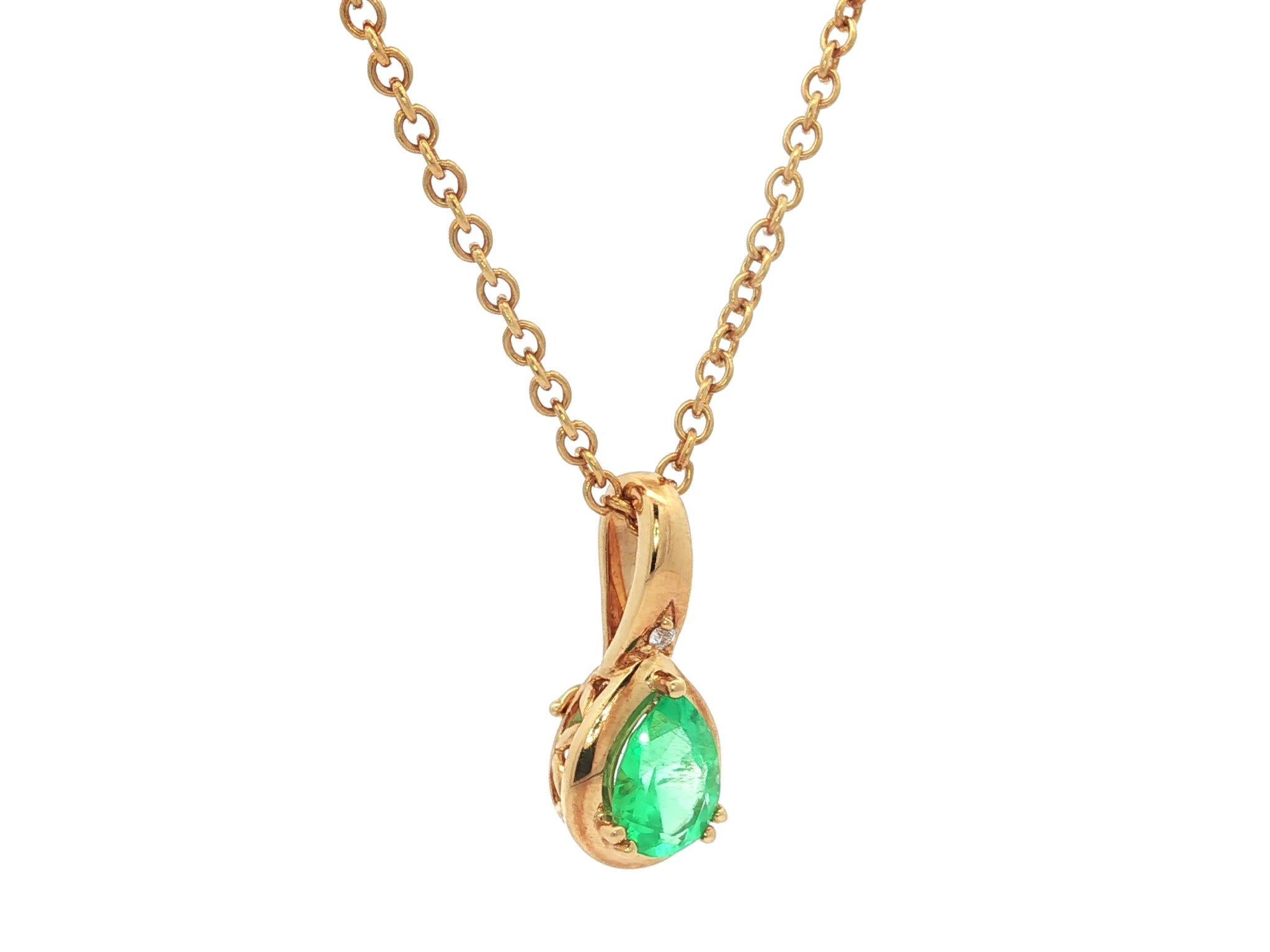 Donna Collana d'epoca in oro 18k con smeraldo a pera e diamanti, 1,05ct Fancy Enhancer in vendita