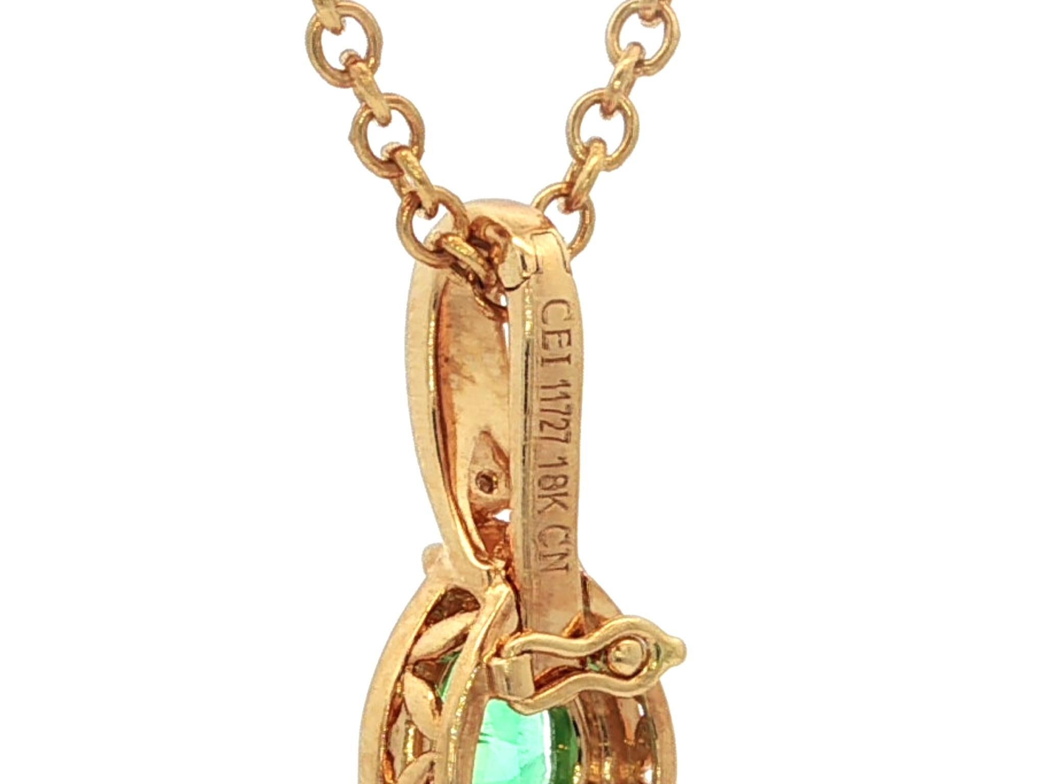 Collana d'epoca in oro 18k con smeraldo a pera e diamanti, 1,05ct Fancy Enhancer in vendita 4
