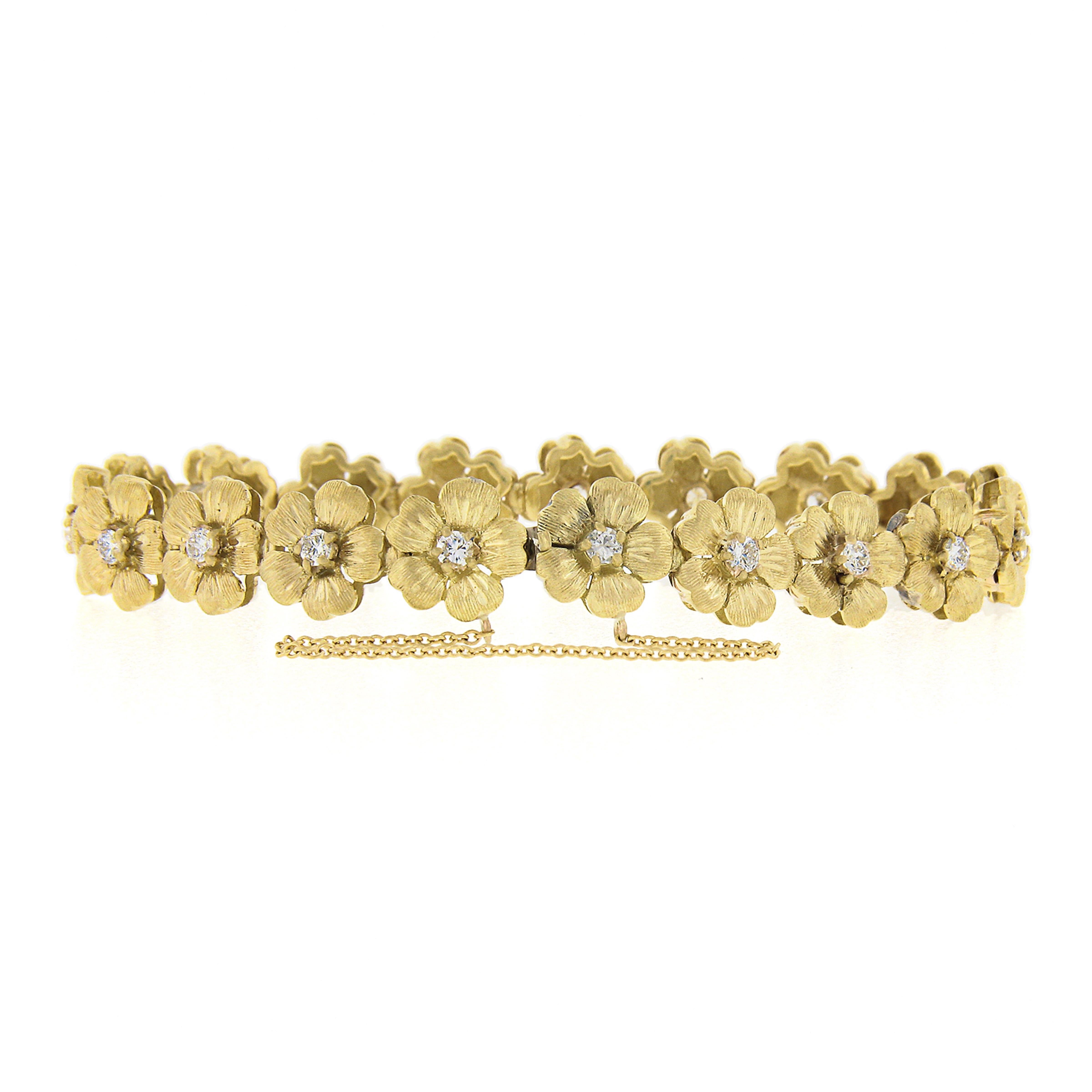 Women's Vintage 18k Gold 1.19ctw Diamond Detailed Etched Textured Flower Link Bracelet