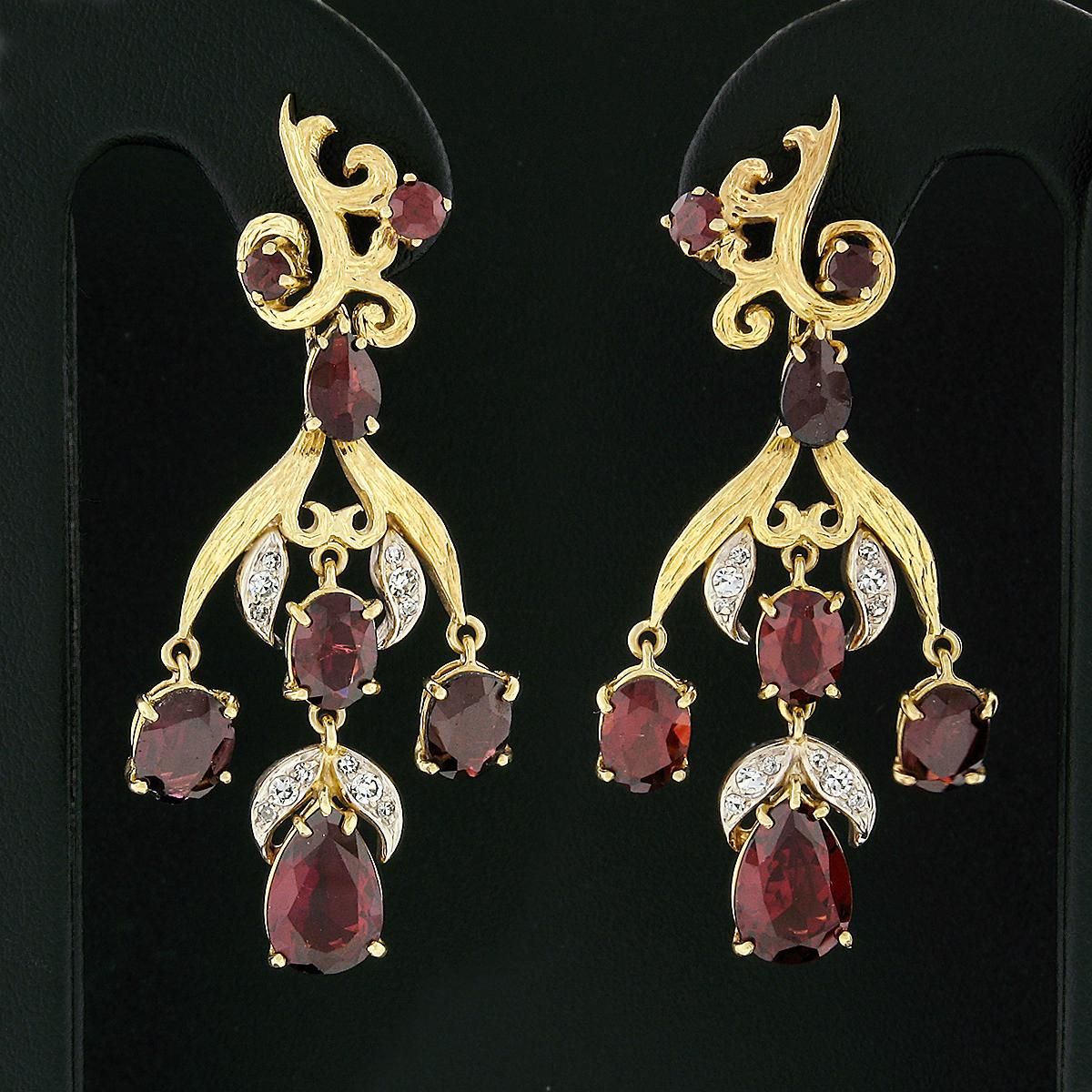 Vintage 18k Gold 11.9ctw GIA Red Pyrope Garnet & Diamond Flower Dangle Earrings In Good Condition For Sale In Montclair, NJ