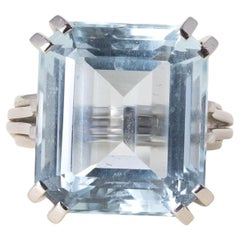 Vintage 18K Gold 12 Carat Emerald Cut Aquamarine Ring Vintage 18K Gold 12 Carat Emerald Cut Aquamarine Ring