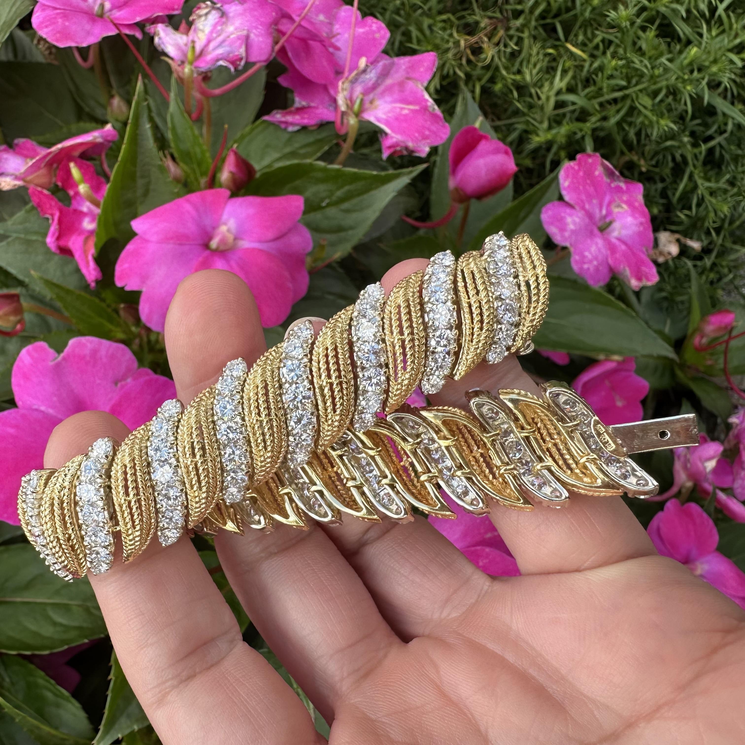 Pulsera vintage de alambre trenzado de oro de 18 quilates con 14 quilates de diamantes VS G en venta 3