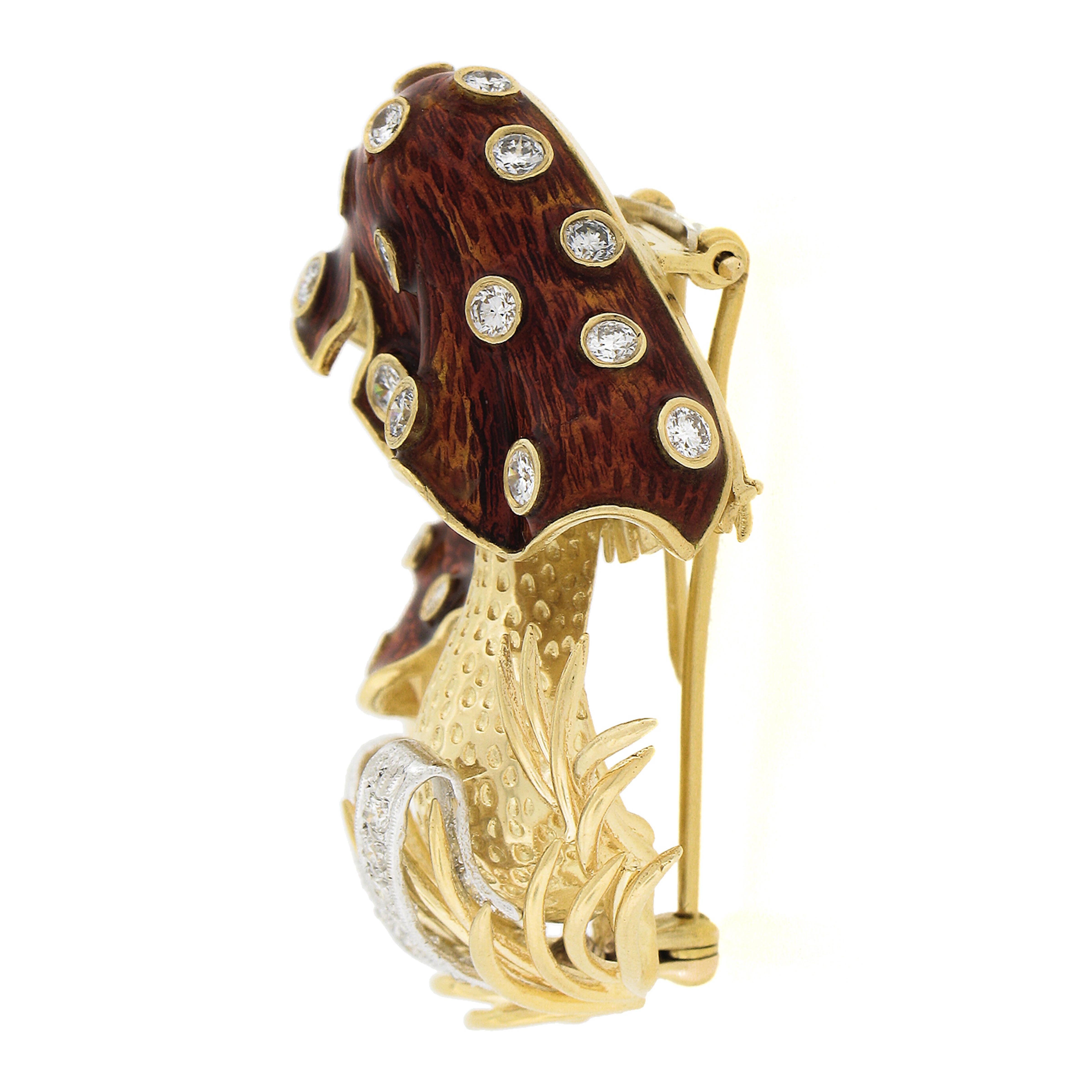 Women's or Men's Vintage 18k Gold 1.60ctw Diamond & Enamel Work Detailed Mushroom Pin Brooch For Sale