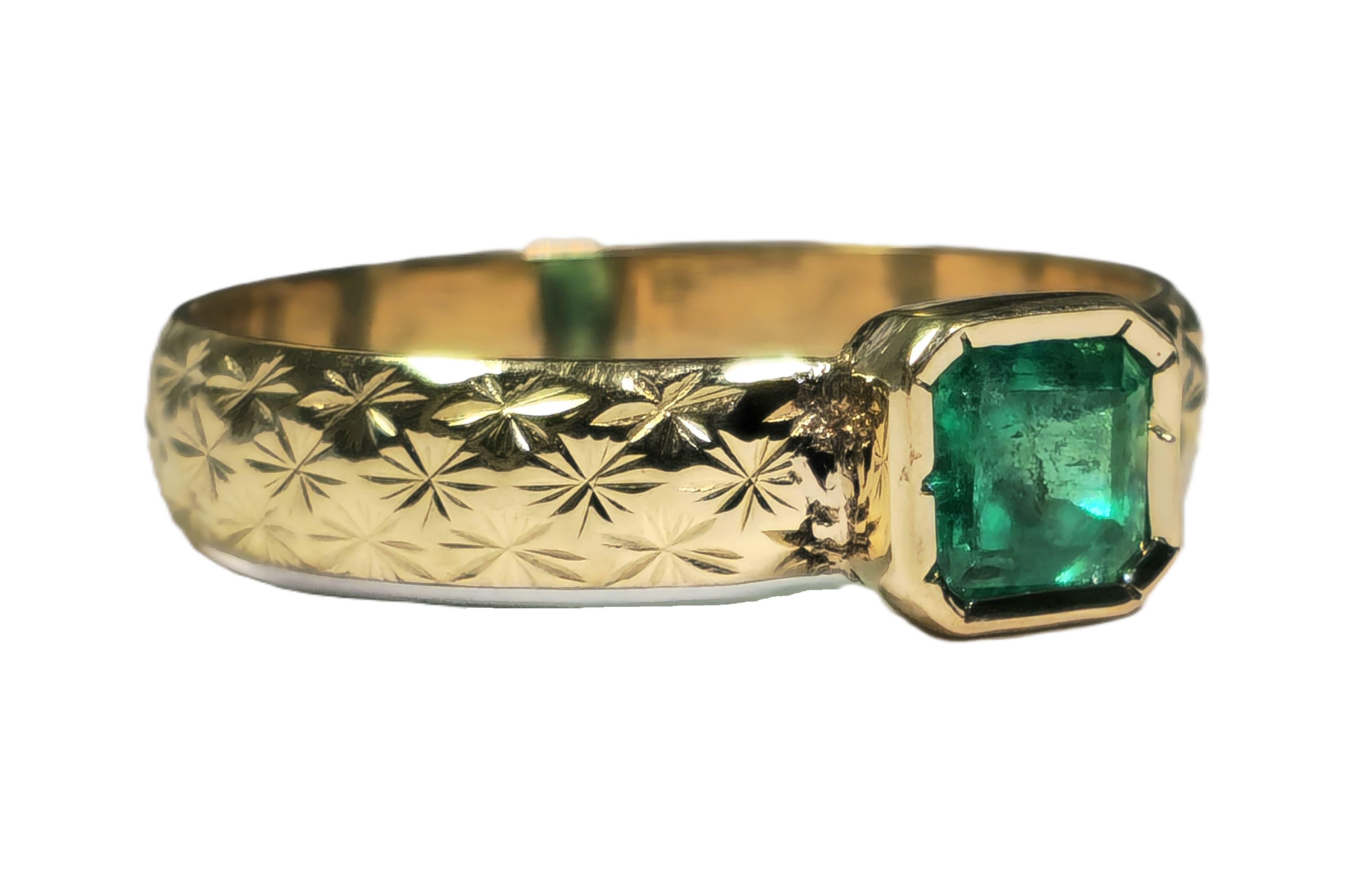 Vintage 18k Gold 1ct Natural Colombian Emerald Ring In Excellent Condition For Sale In Miami, FL