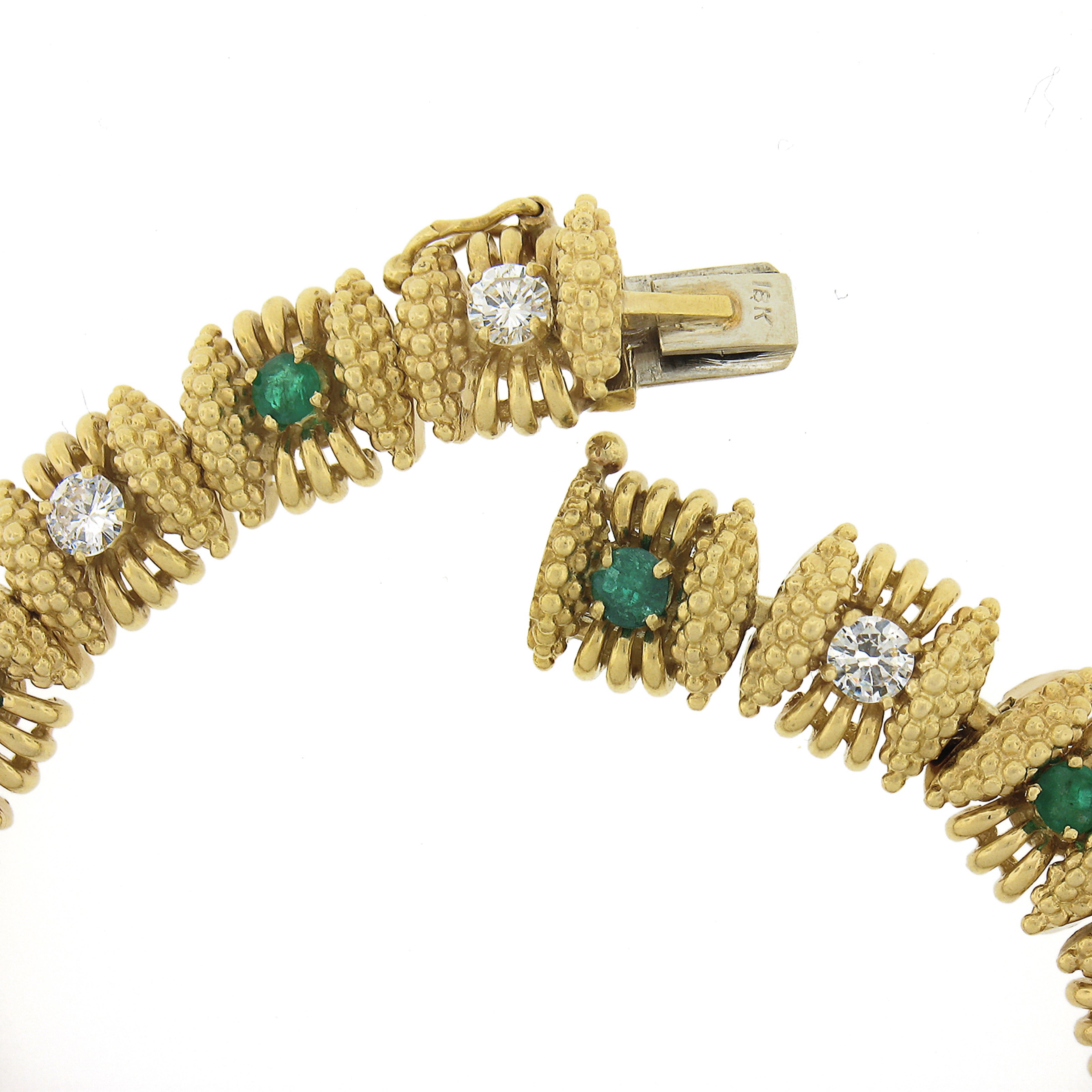 Vintage 18k Gold 2.8ctw Diamond & Emerald Textured Detailed Work Line Bracelet For Sale 3