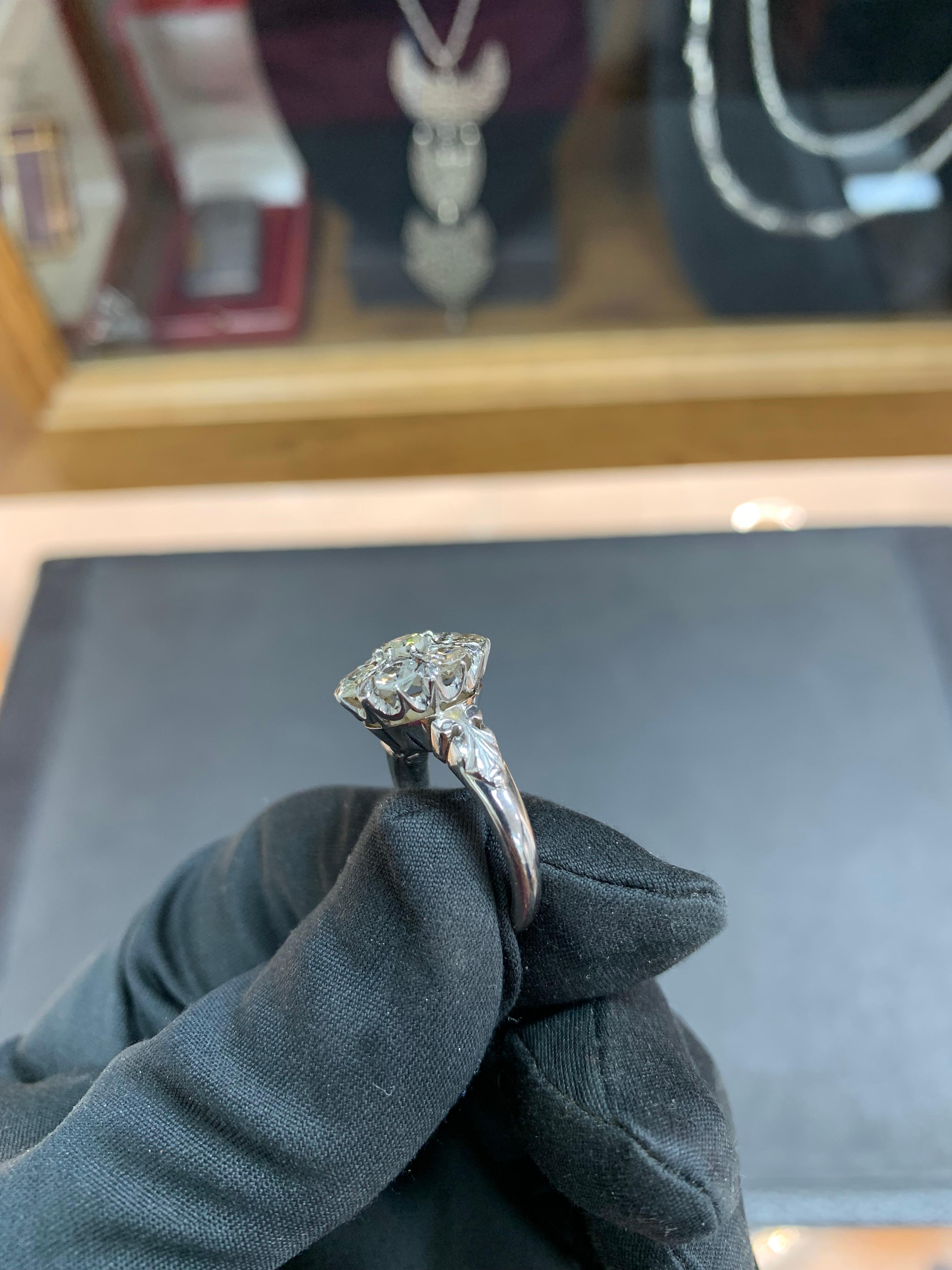 Vintage 18k Gold 3.0 Carats Diamond Ring In Excellent Condition For Sale In Ramat Gan, IL