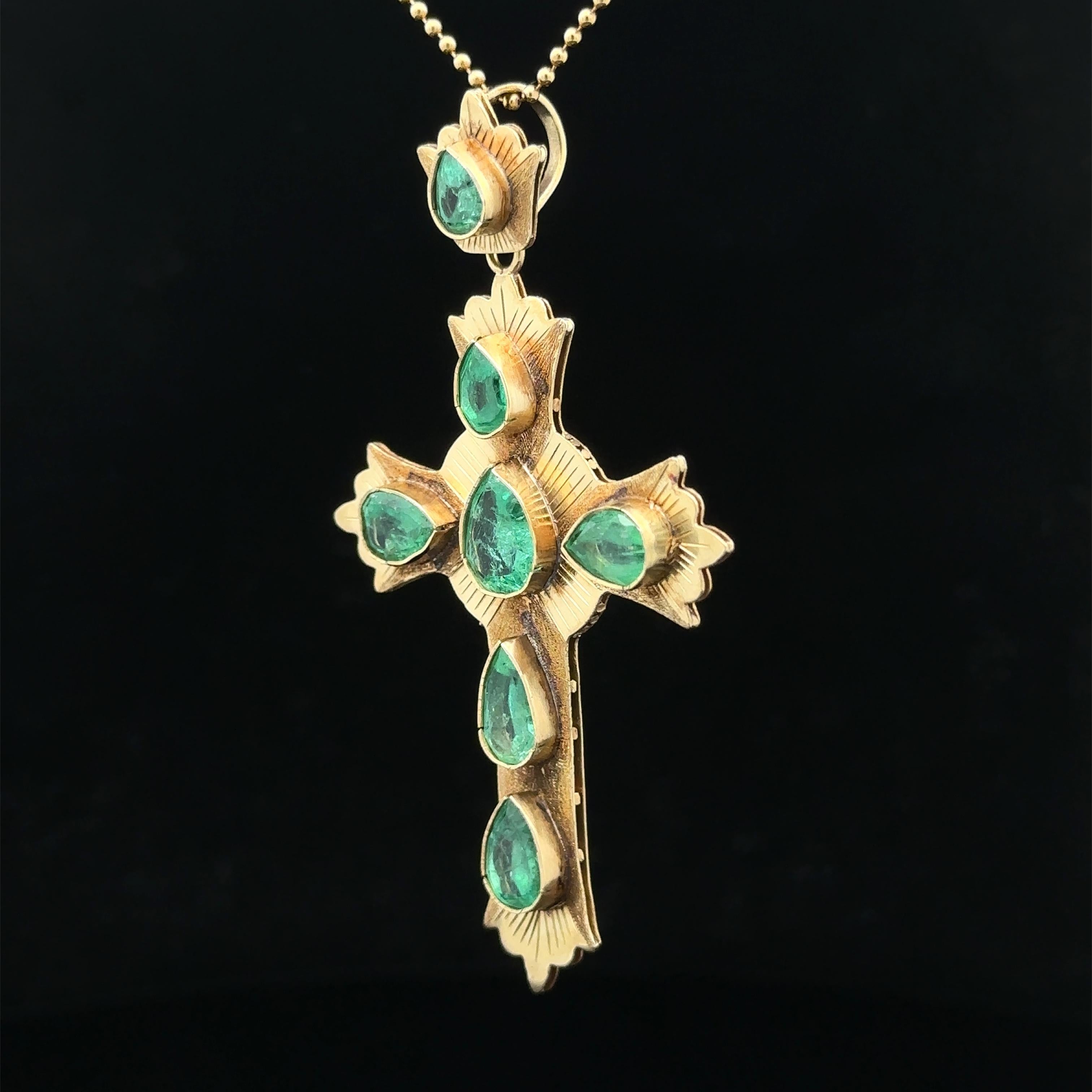 Vintage 18k Gold 4.5ctw Pear Cut Emerald Large Cross Pendant 19