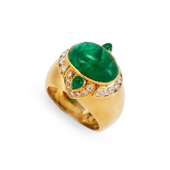 Vintage 18K Gold 5.83ct Sugarloaf Cabochon Green Emerald Diamond Cocktail Ring