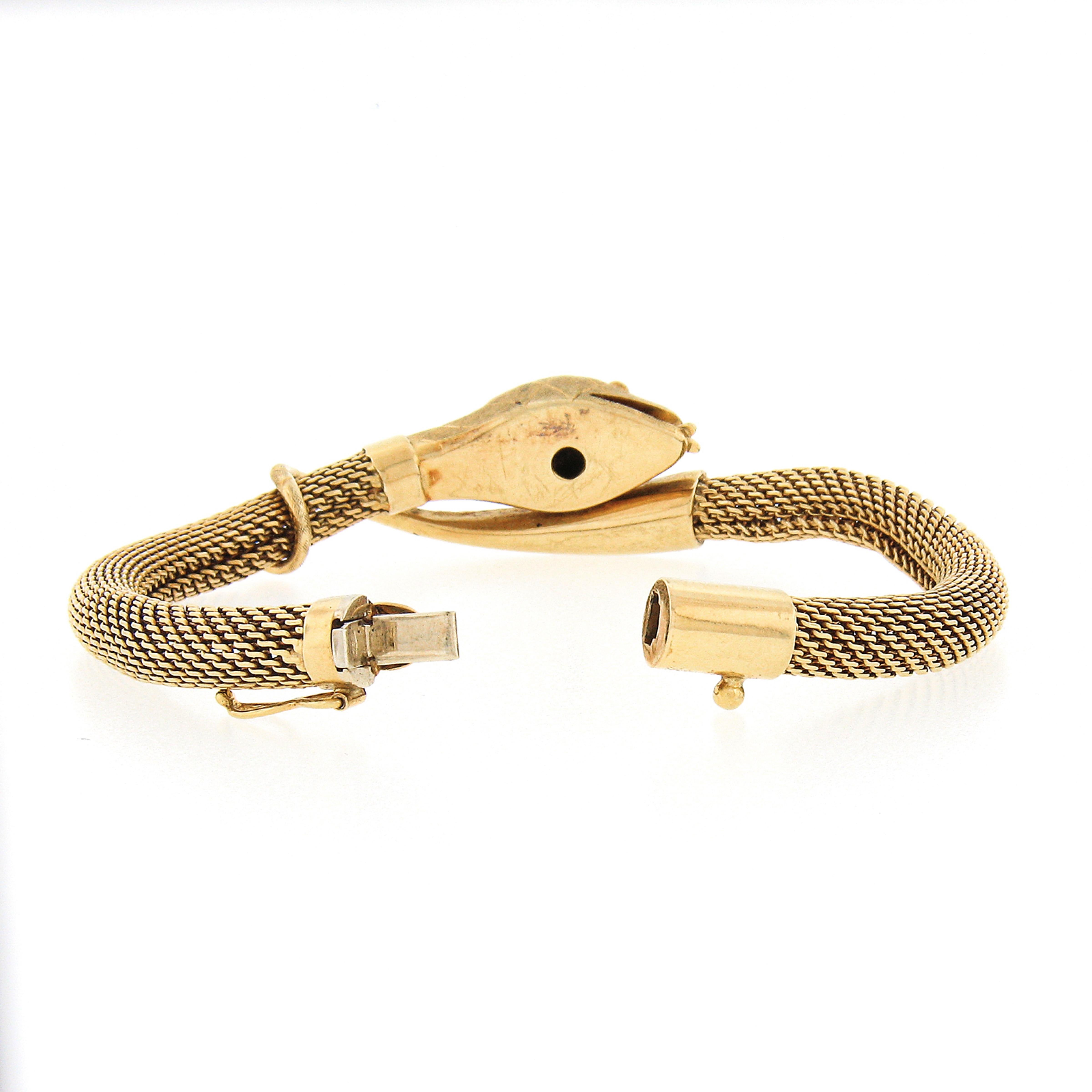 Vintage 18k Gold Turquoise Ruby Tube Mesh Detailed Textured Snake Bracelet In Good Condition In Montclair, NJ