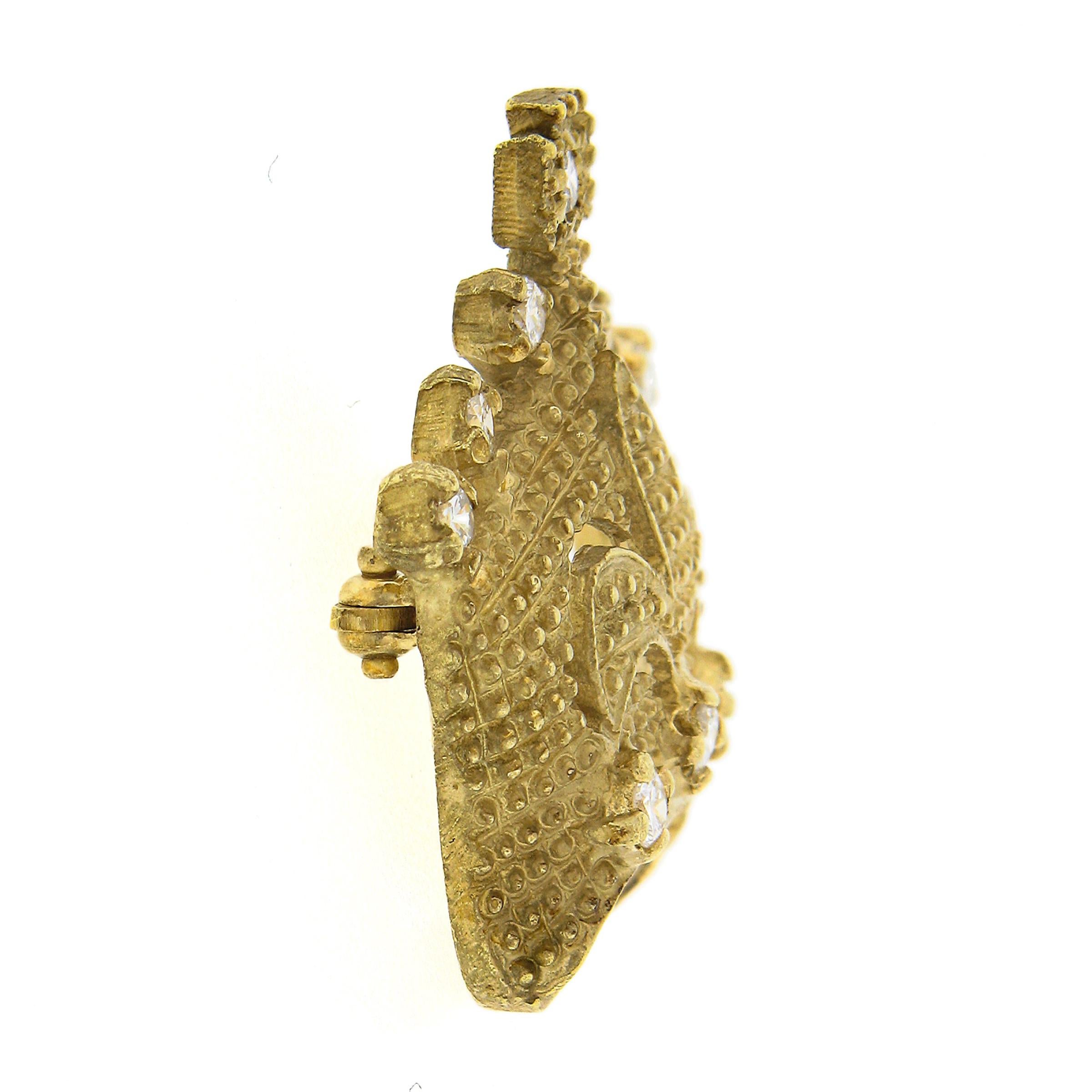 Women's or Men's Vintage 18k Gold .65ct Diamond Textured Bead Crown Tiara Fleur De Lis Pin Brooch For Sale