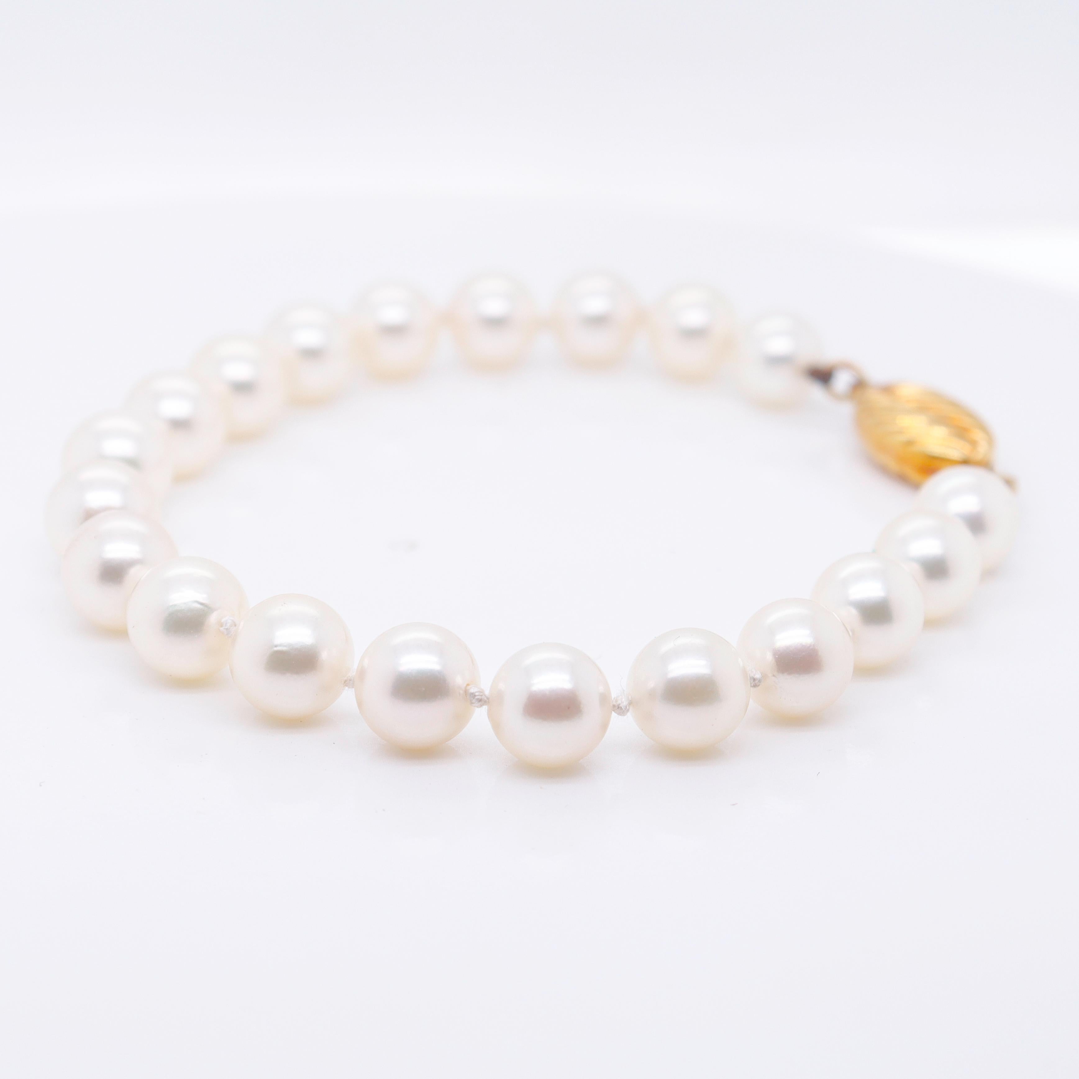 Vintage 18k Gold & Cultured Pearl Single Strand Bracelet For Sale 2