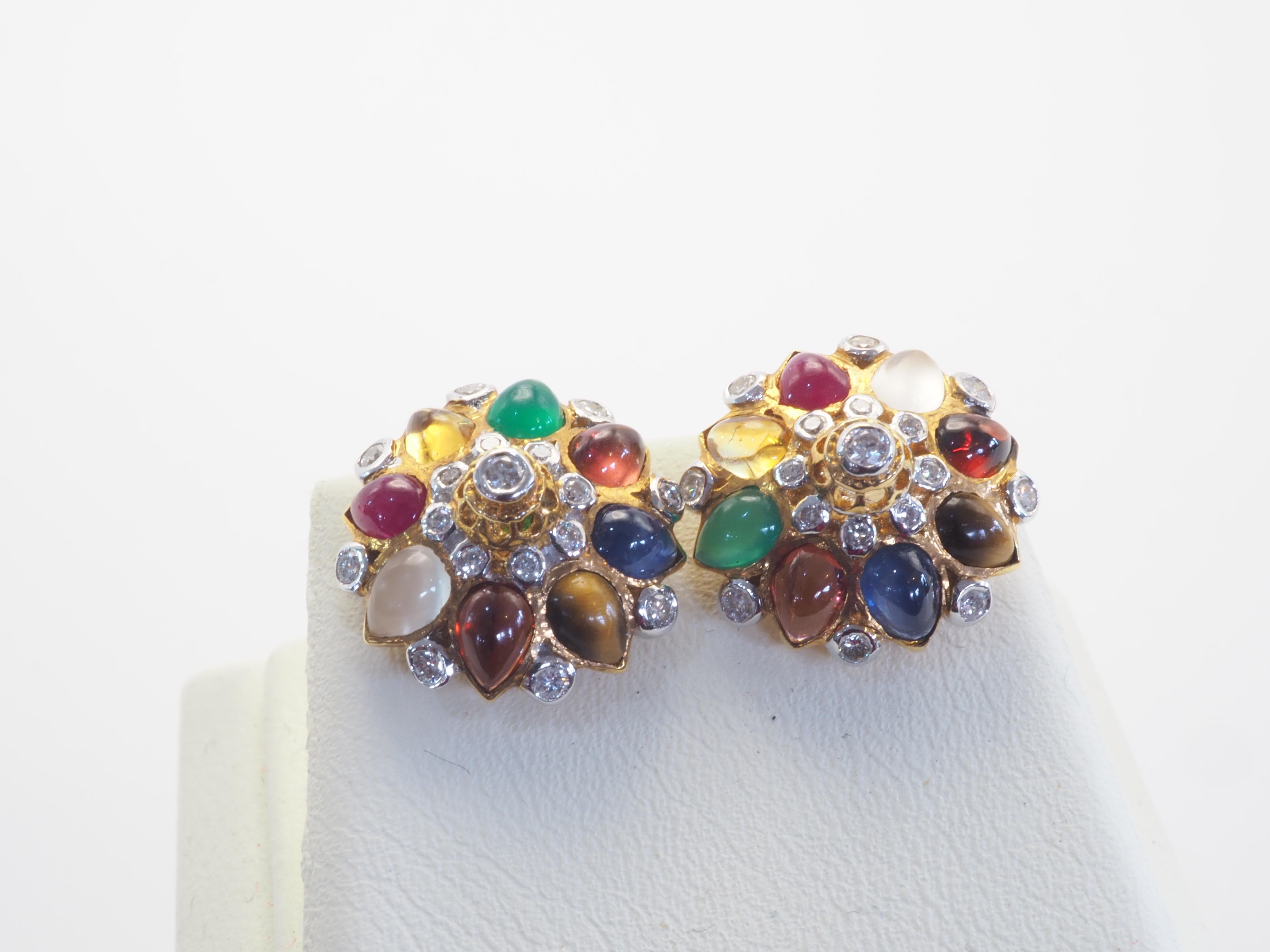 Vintage 18k Gold 9 Glücks Edelsteine Thai Feine Ohrringe im Zustand „Hervorragend“ in เกาะสมุย, TH