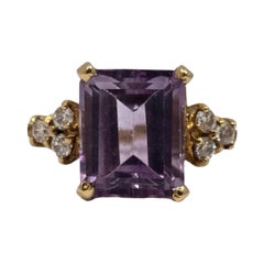 Vintage 18K Gold 9.5ct Amethyst Ring with Accent Quartz, Art-Deco Elegance