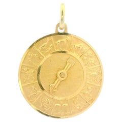 Vintage 18k Gold All Zodiac Functioning Arrow Round Medallion Charm Pendant