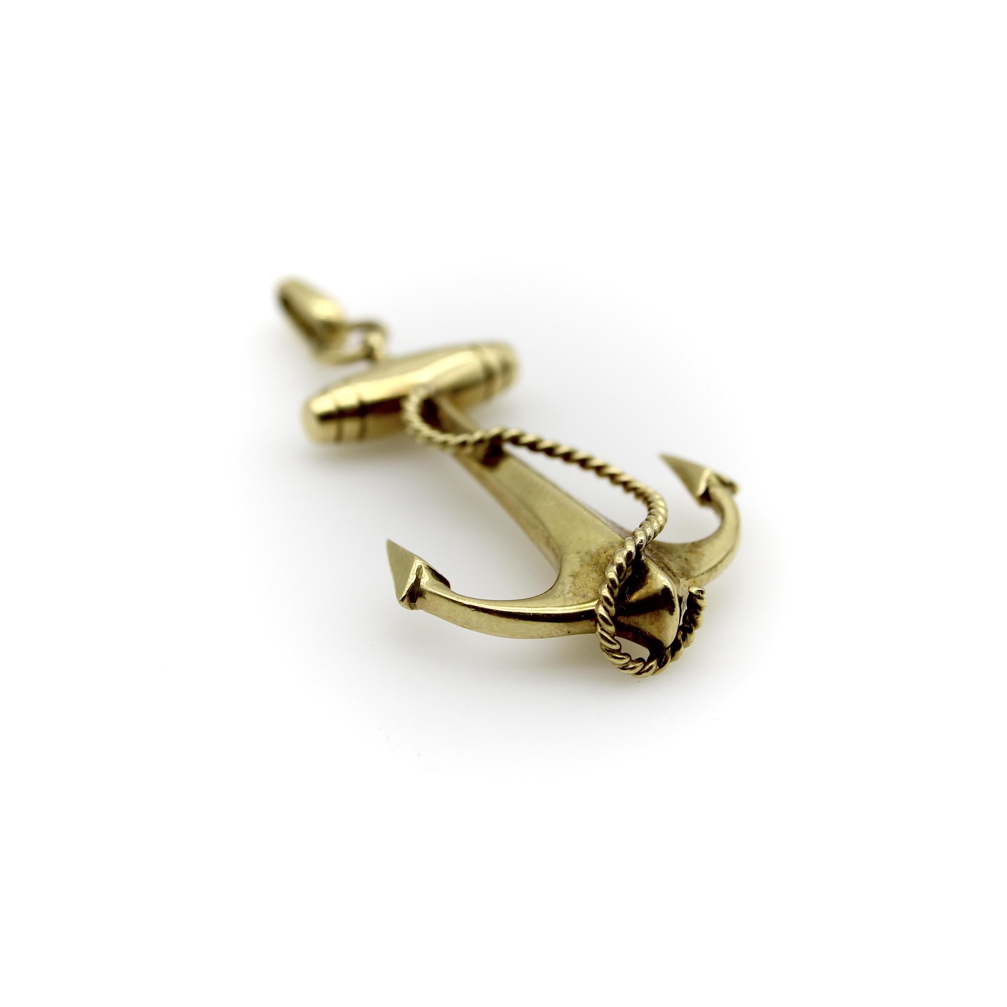 Moderne Pendentif ancre vintage en or 18K en vente