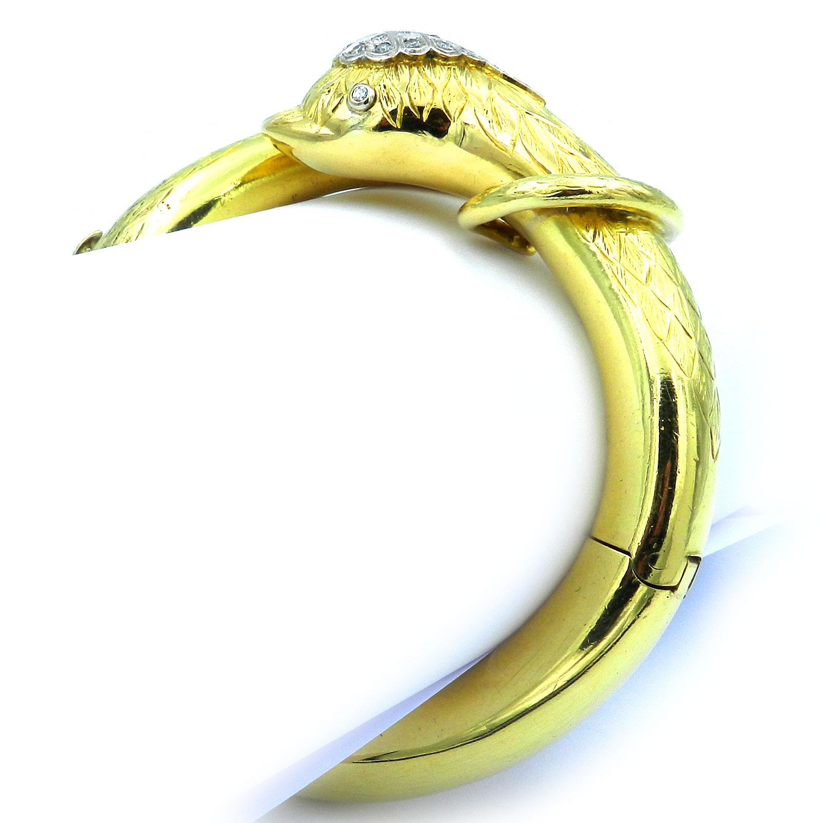 Taille ronde Bracelet serpent vintage en or 18K et 0.29 ct de diamant en vente