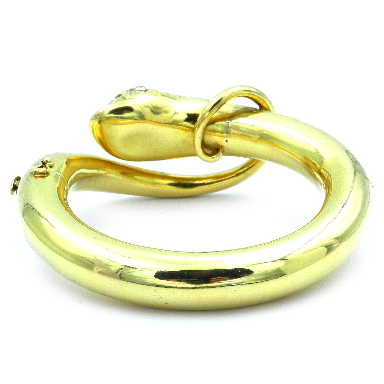 Round Cut Vintage 18k Gold and 0.29 Carat Diamond Snake Bangle Bracelet For Sale